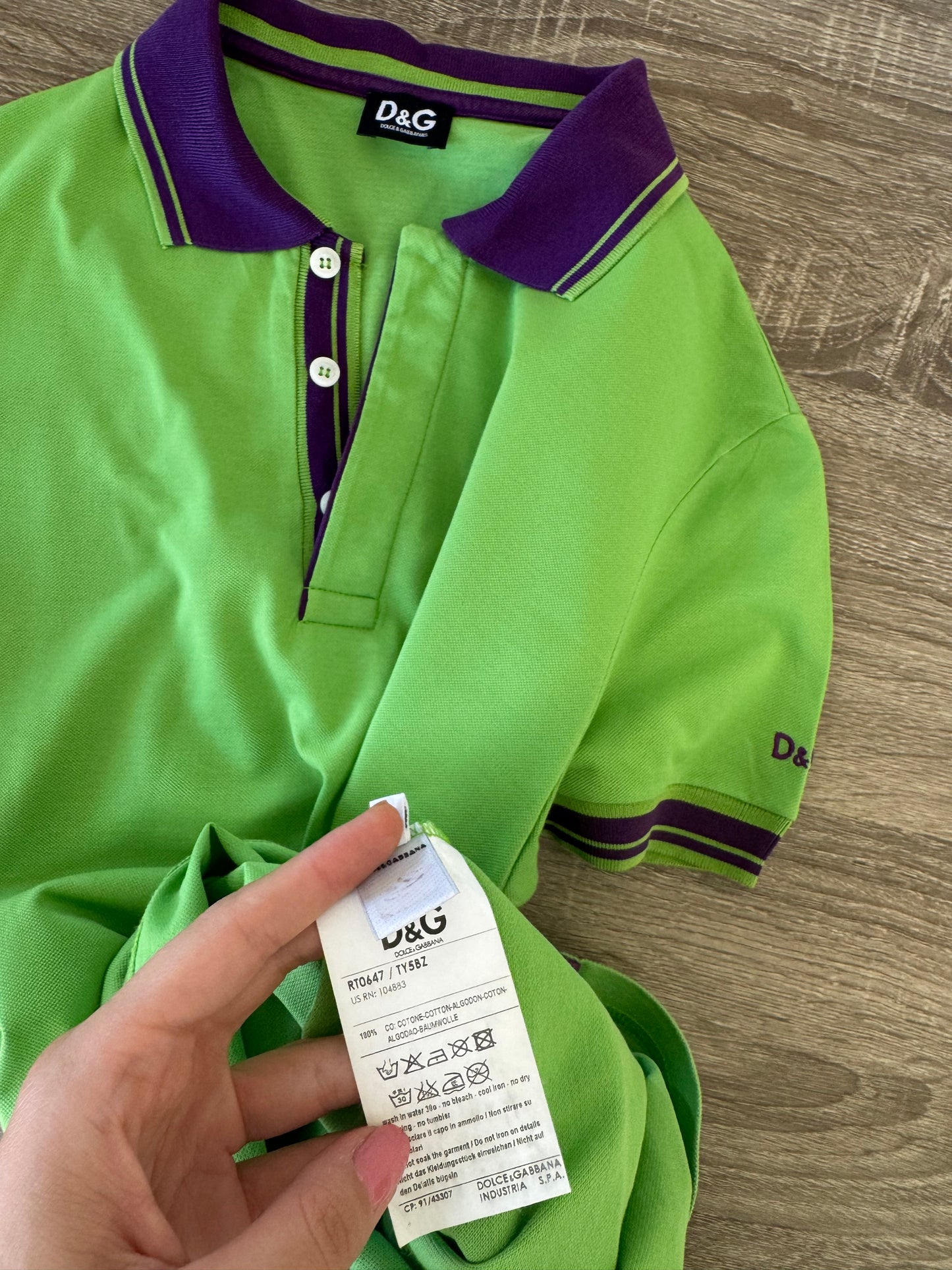 Tricou nou DOLCE & GABANNA din 100% bumbac ( mărimea M)