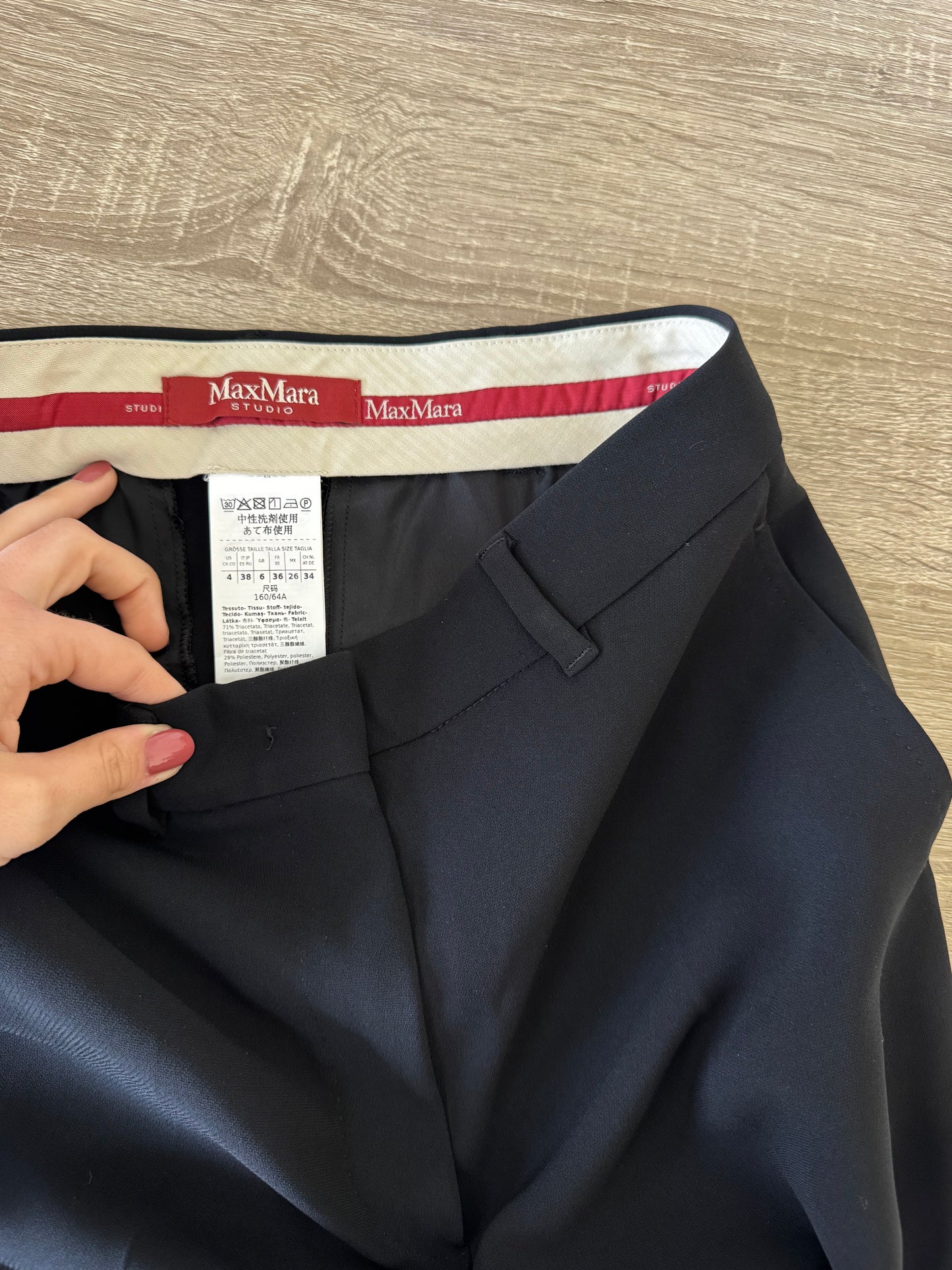 Pantalon nou premium MAX MARA negru cu talie înaltă
(Mărimea S/M)