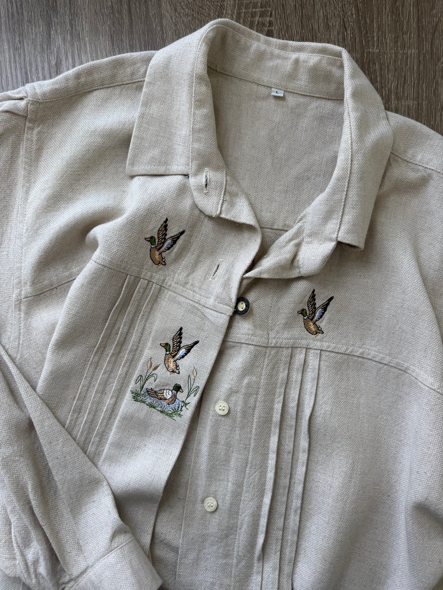 Cămașă vintage cu broderie din bumbac și in
(Mărimea L)