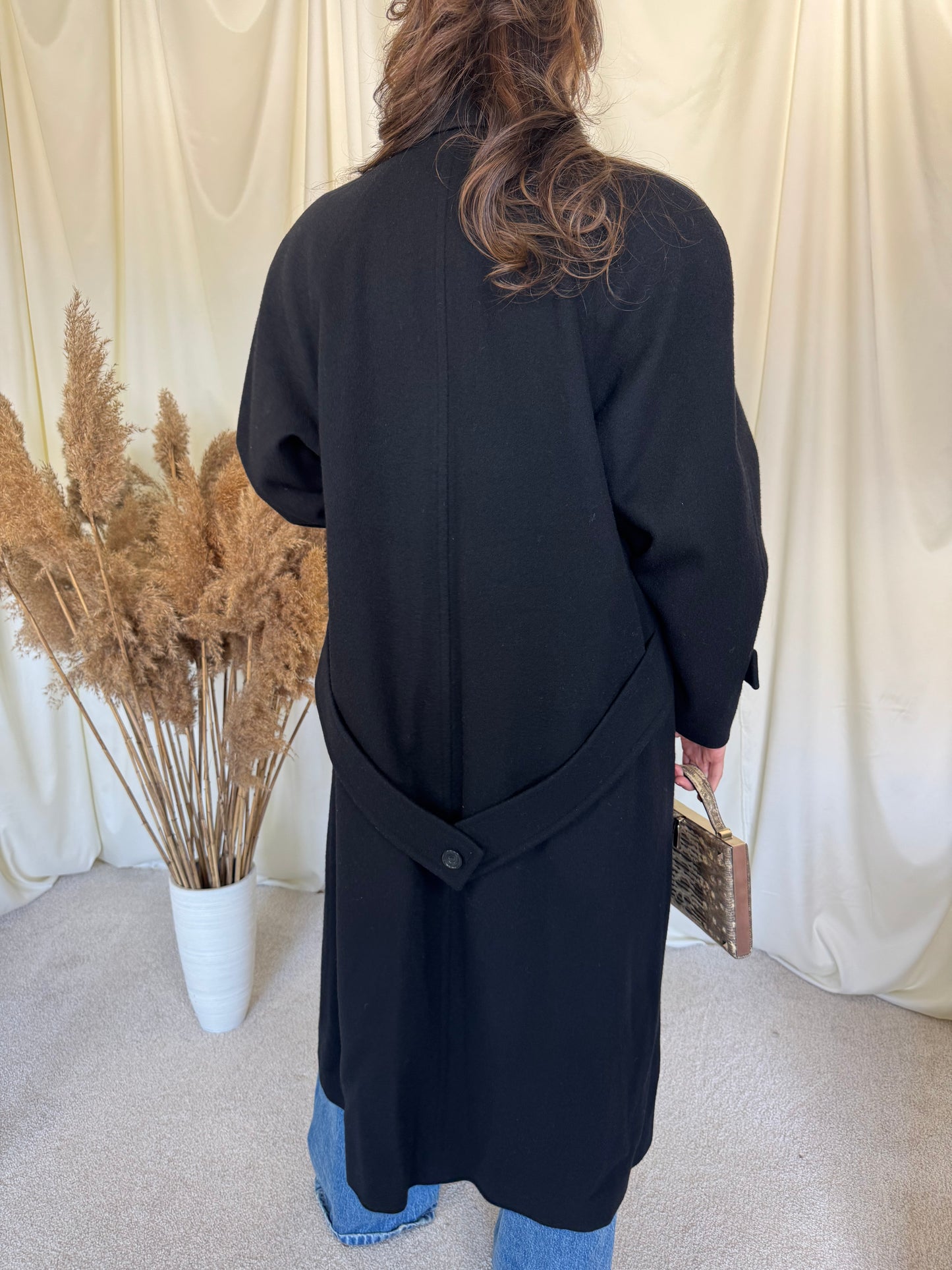 Palton vintage superb din 100% lana, fit oversized ( mărimea L)