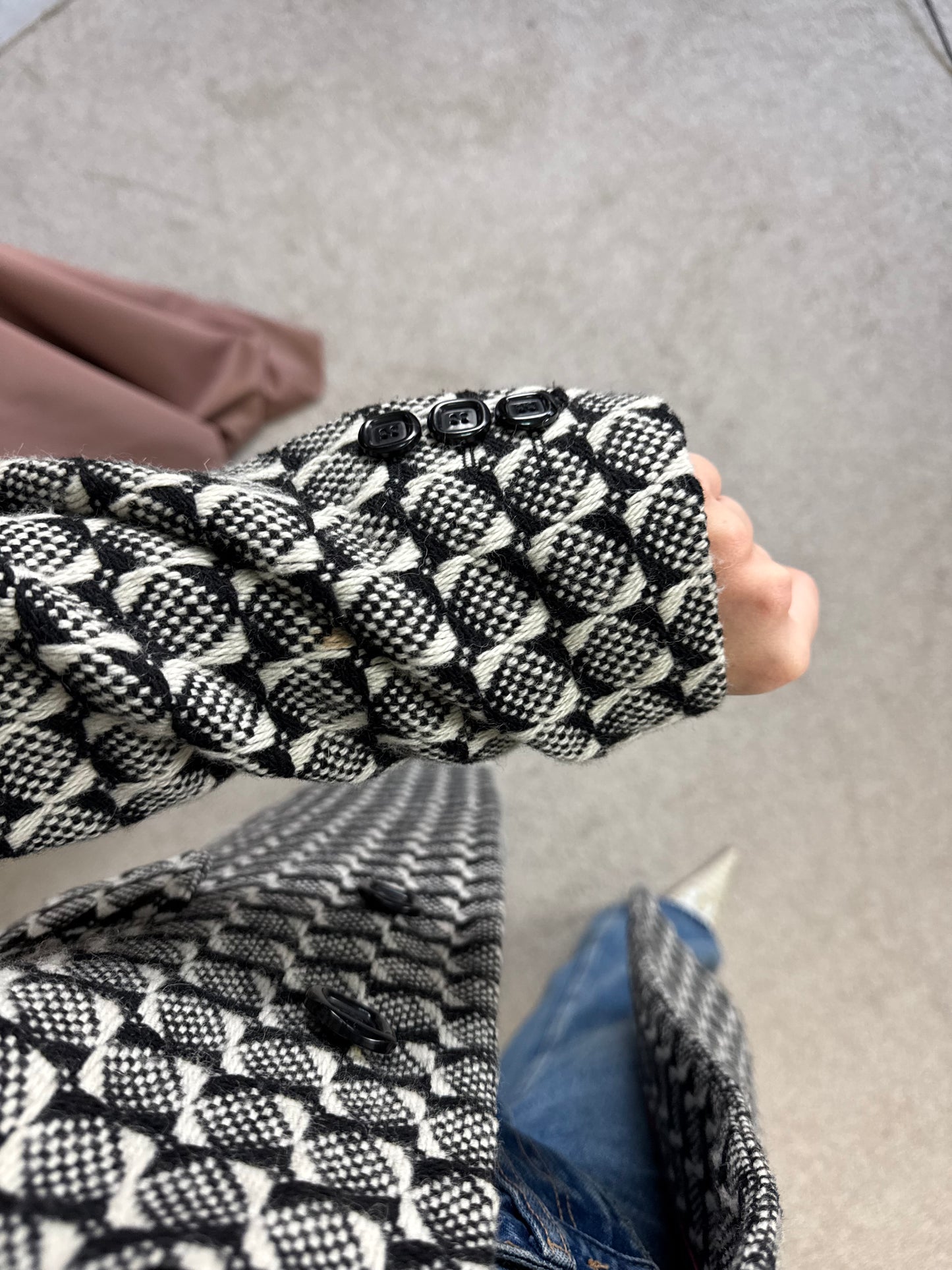 Palton superb din 50% lână cu print ( S)