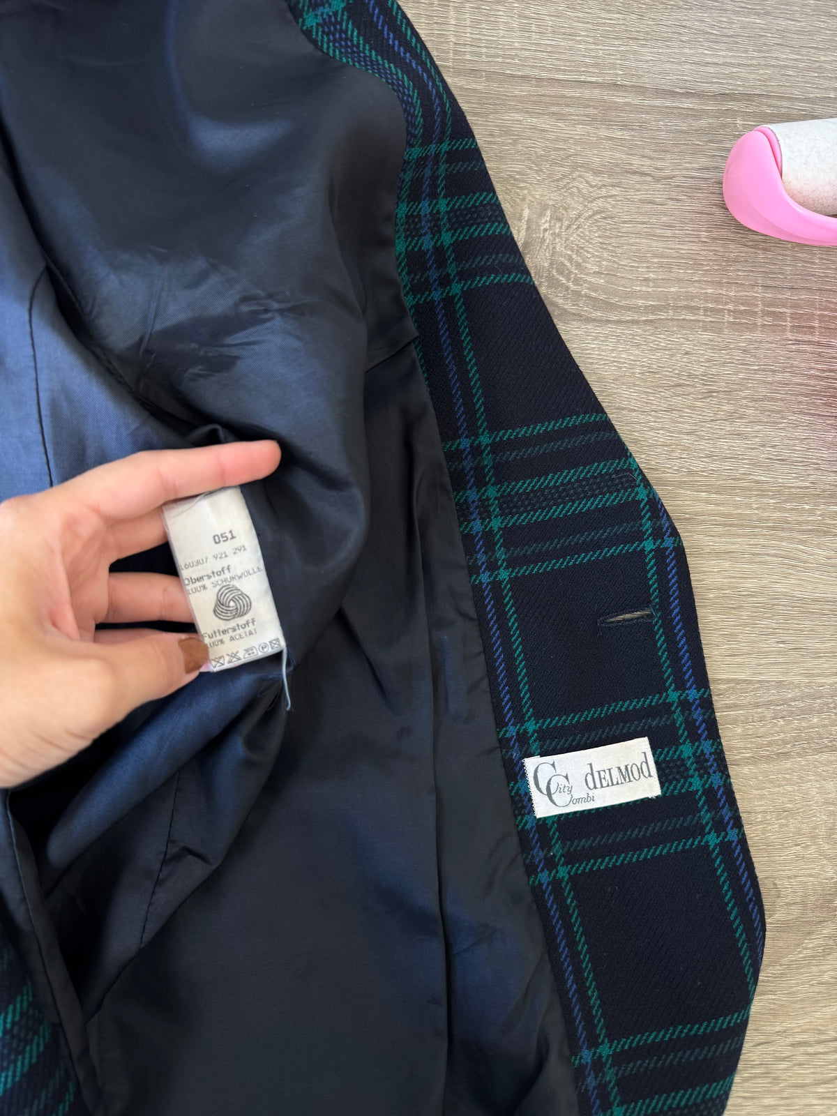 Sacou vintage DELMOD din stofă premium 100% lana cu print tartan și nasturi bijuterie ( mărimea L/XL)