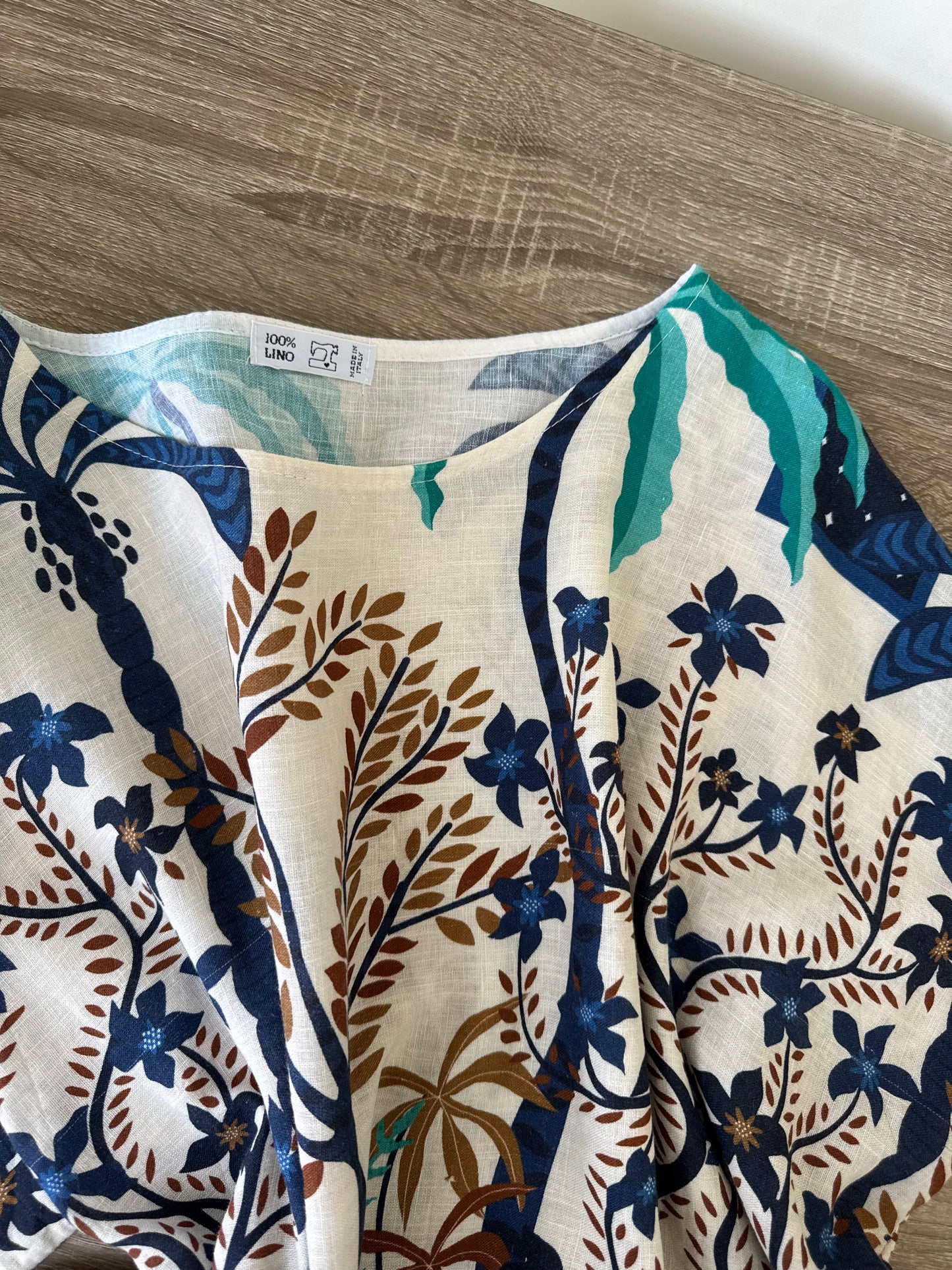 Tricou din 100% in cu print floral, fit oversized- lejer, mărime universală ( S-XXL)