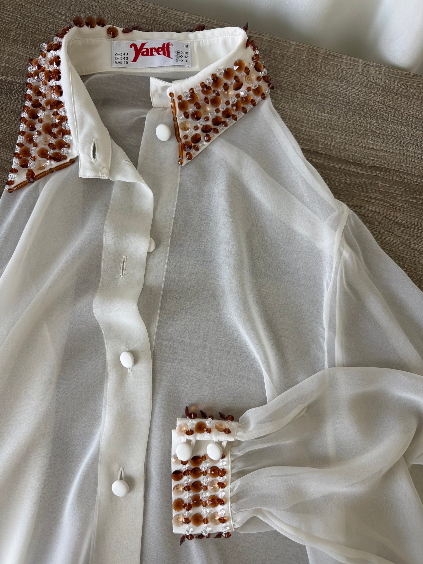Cămașă vintage Yarell cu aplicații superbe, semitransparenta ( mărimea S-XL)