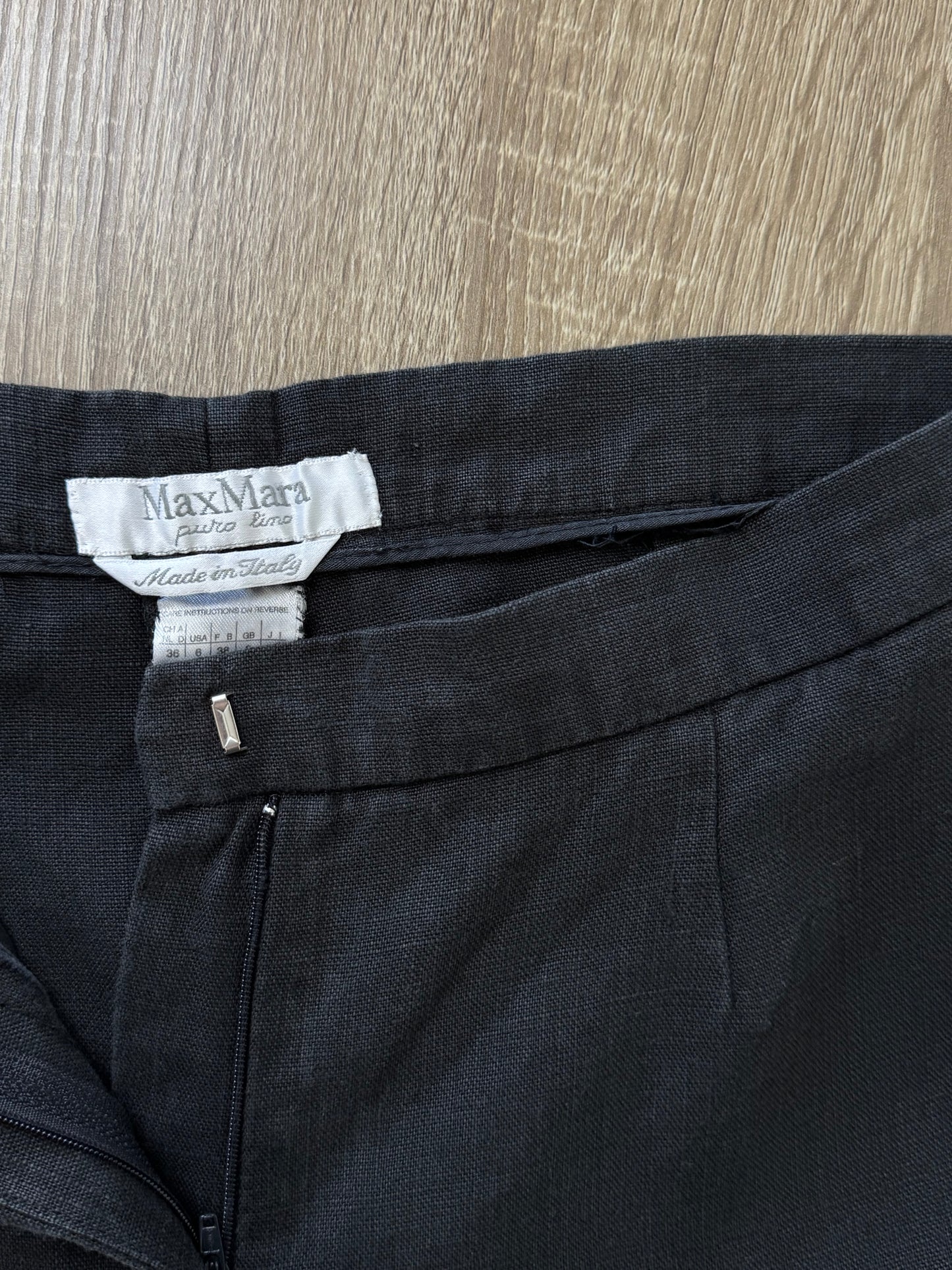 Pantalon MAX MARA din 100% in, croi lejer
(Mărimea M)