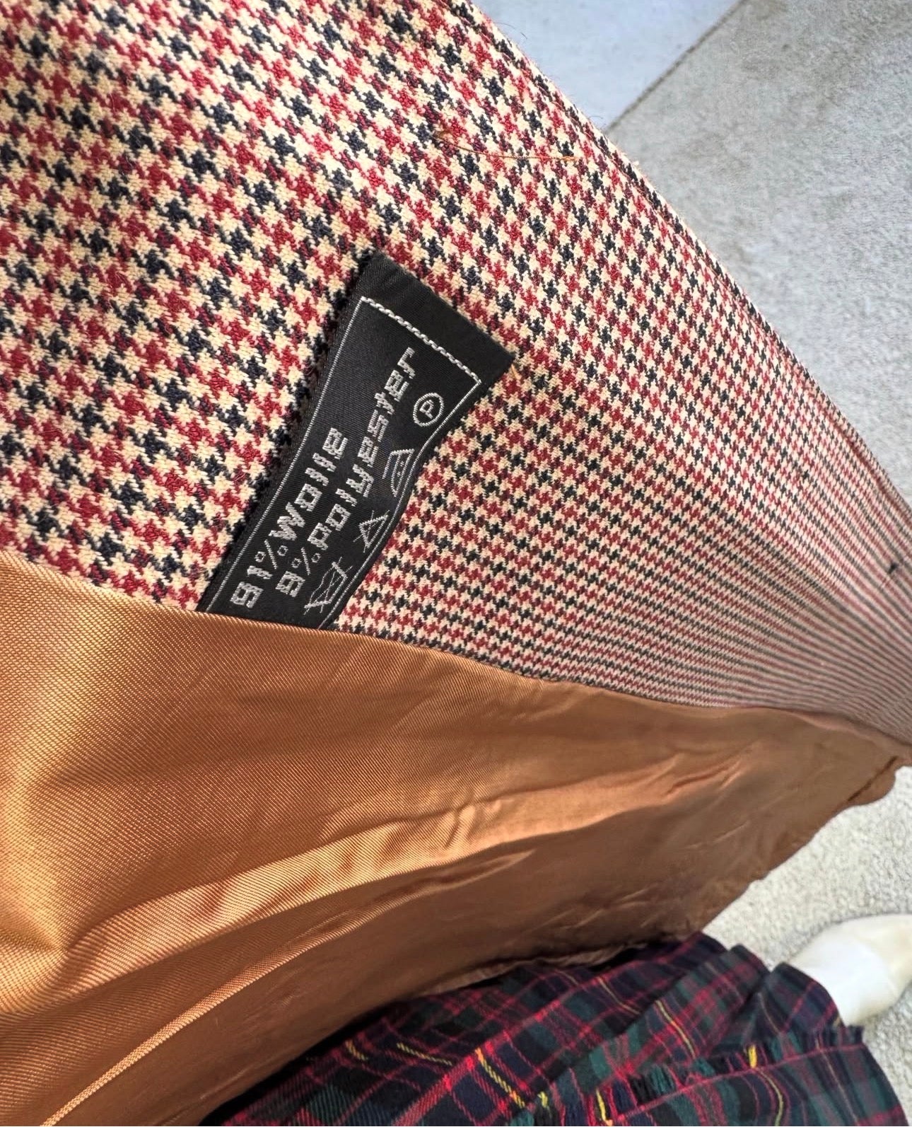 Palton vintage din stofă superbă de lână( mărimea S-M)