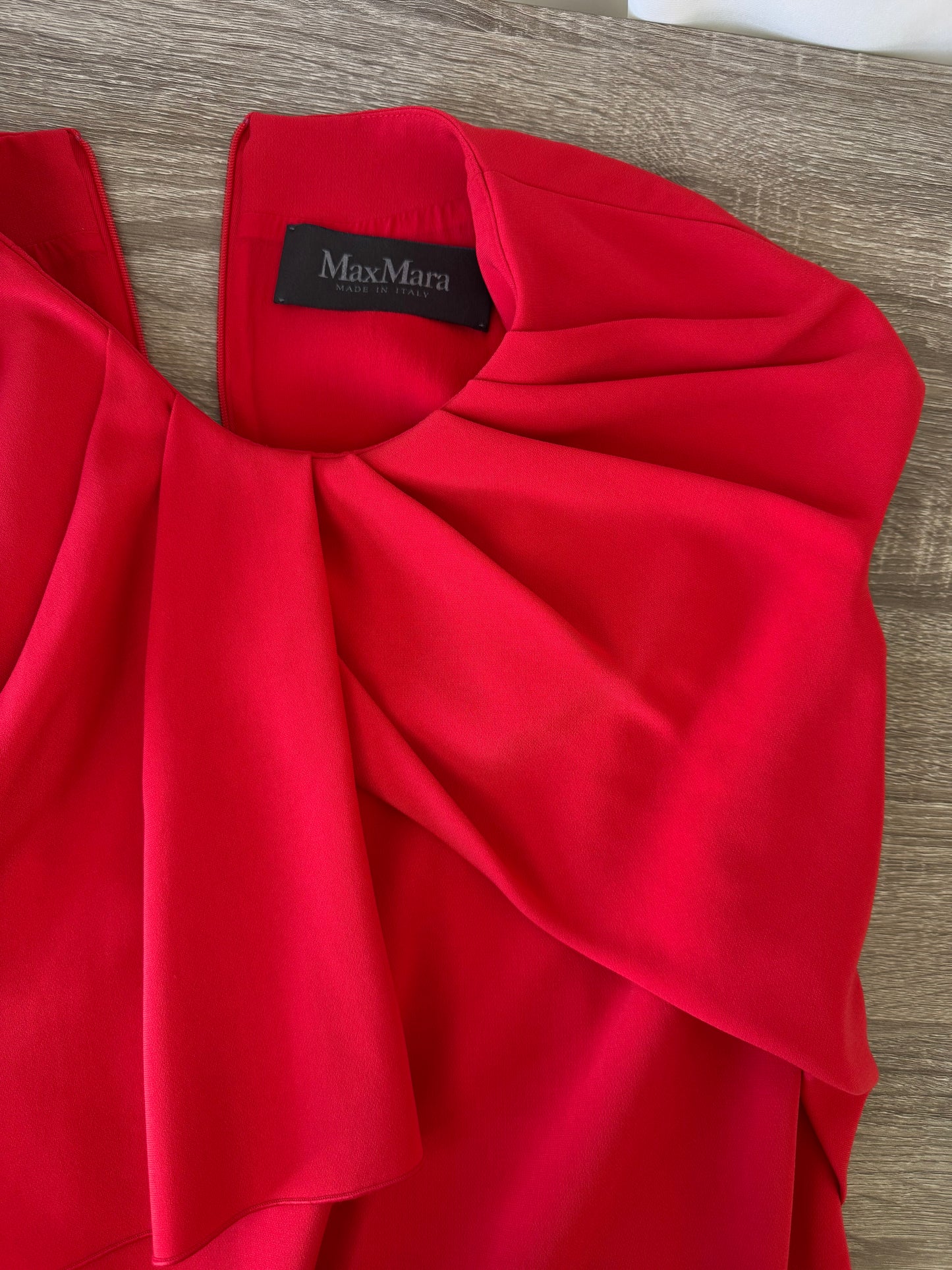 Rochie Max Mara, colecția Pianoforte într-un croi superb, roșu aprins ( mărimea M)
