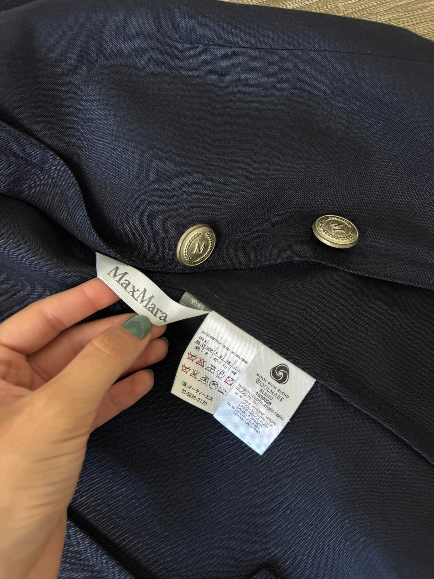 Sacou-jacheta MAX MARA de vară din in și lână subțire cu nasturi inscripționați ( mărimea S- S/M)