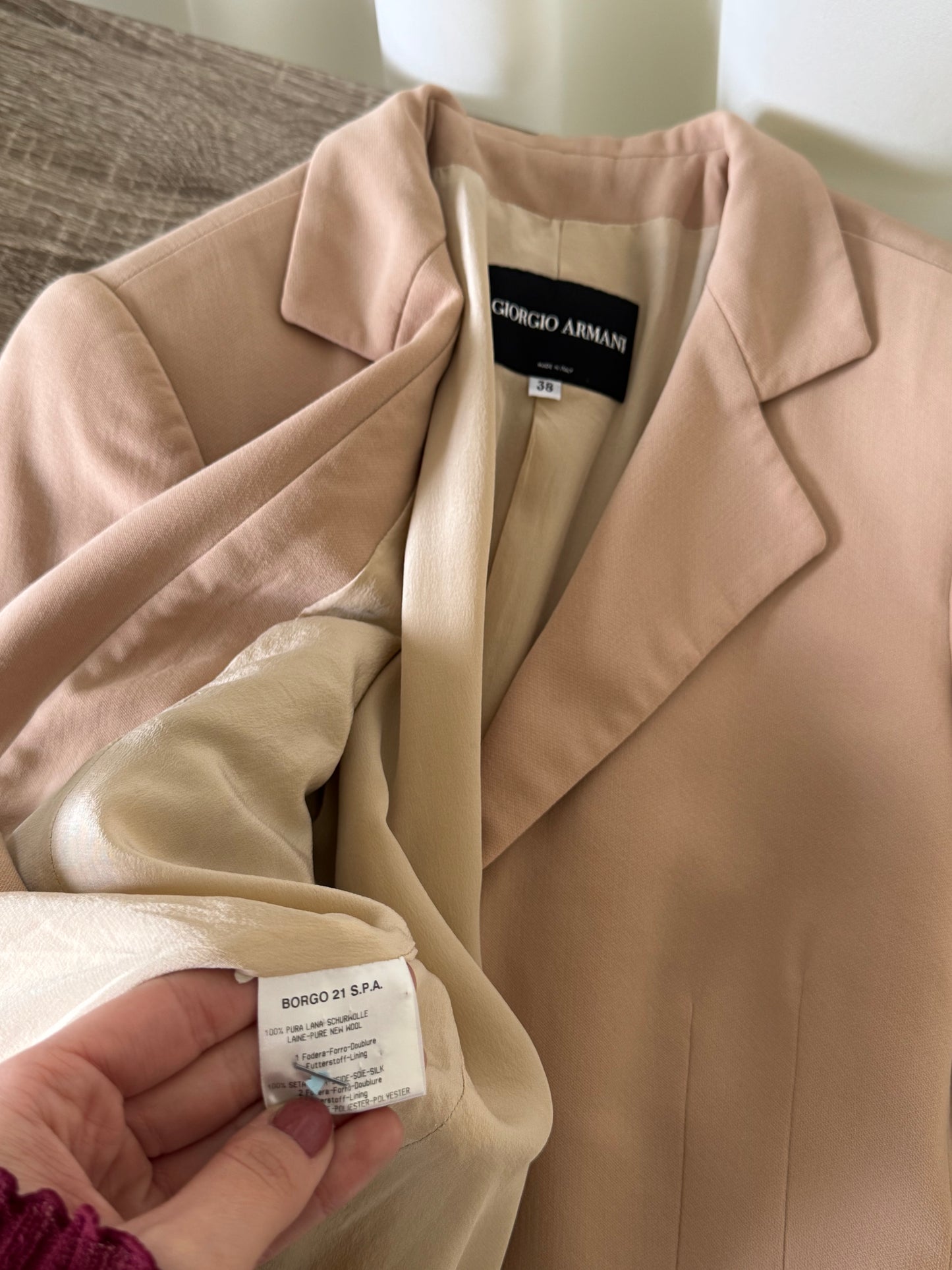 Sacou luxury GIORGIO ARMANI din stofă de lână fină, cambrat
(Mărimea XS/S)