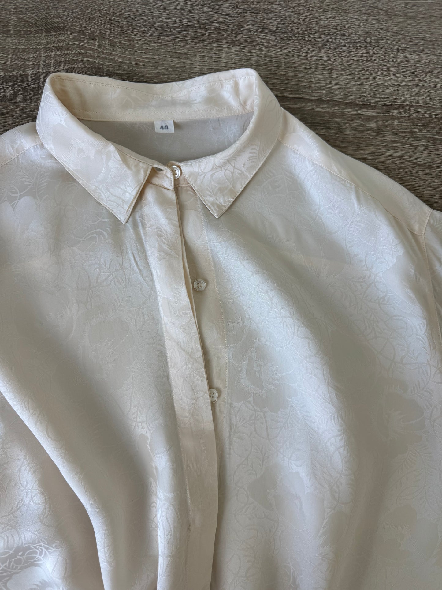 Cămașă vintage din 100% mătase naturală cu print ( mărimea XL)