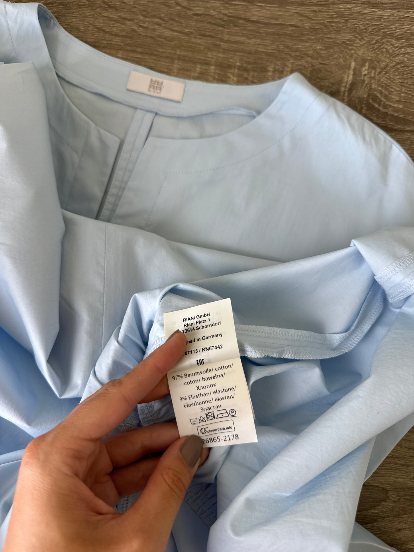 Rochie RIANNI din bumbac și elastan
(Mărimea 38/M)