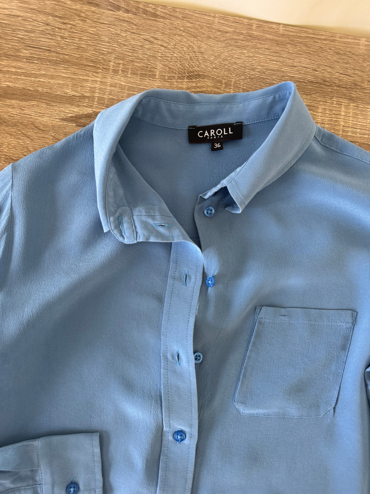 Cămașă CAROLL din 100% mătase naturala baby blue, model cambrat ( mărimea xs)