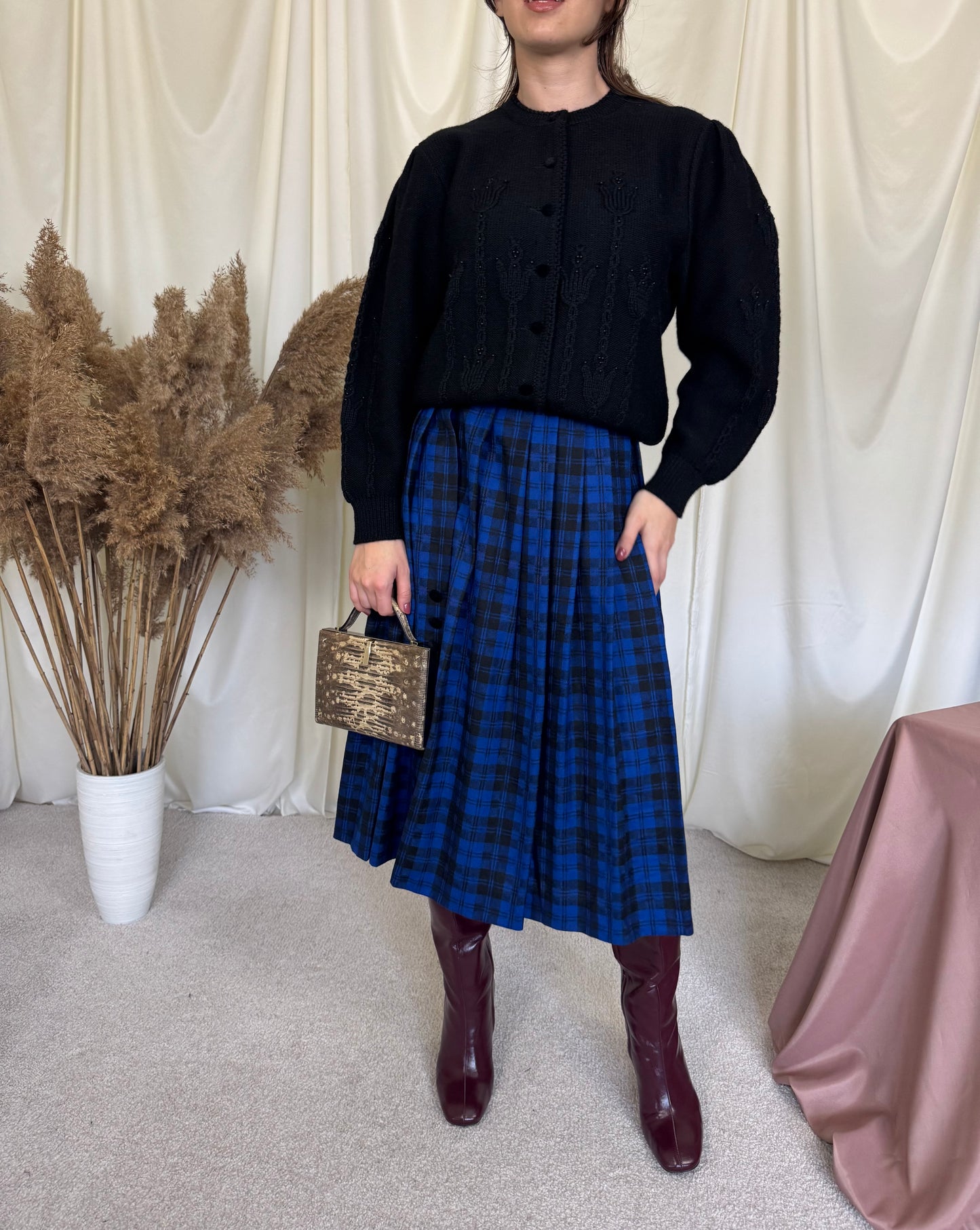 Fustă vintage deosebită din lână( mărimea L)