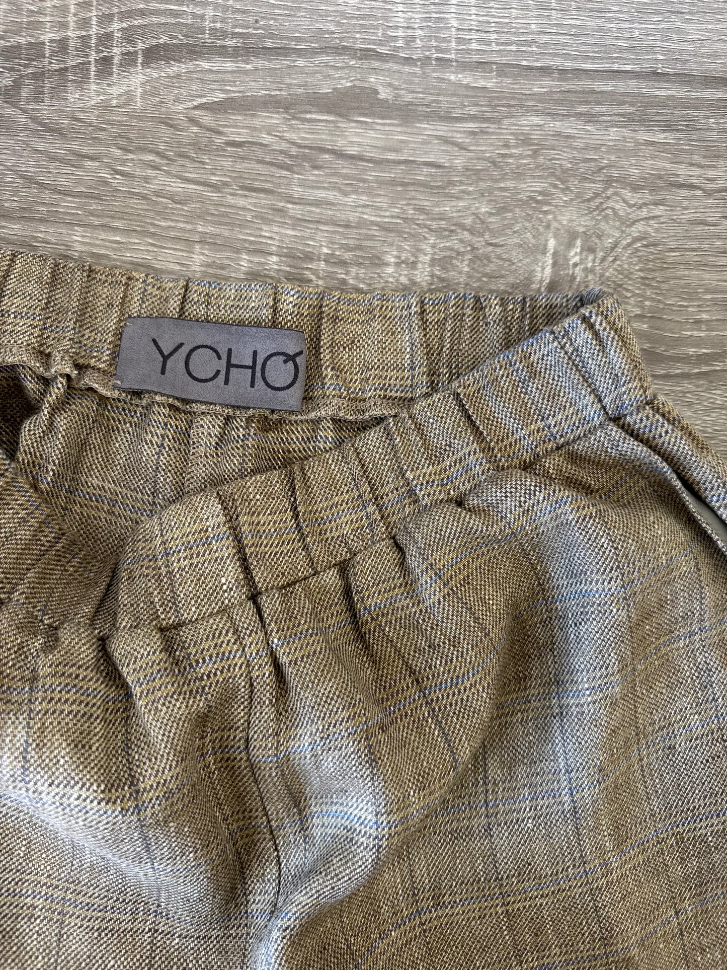Pantalon din 100% in cu talie elastică
(Mărimea S/M)