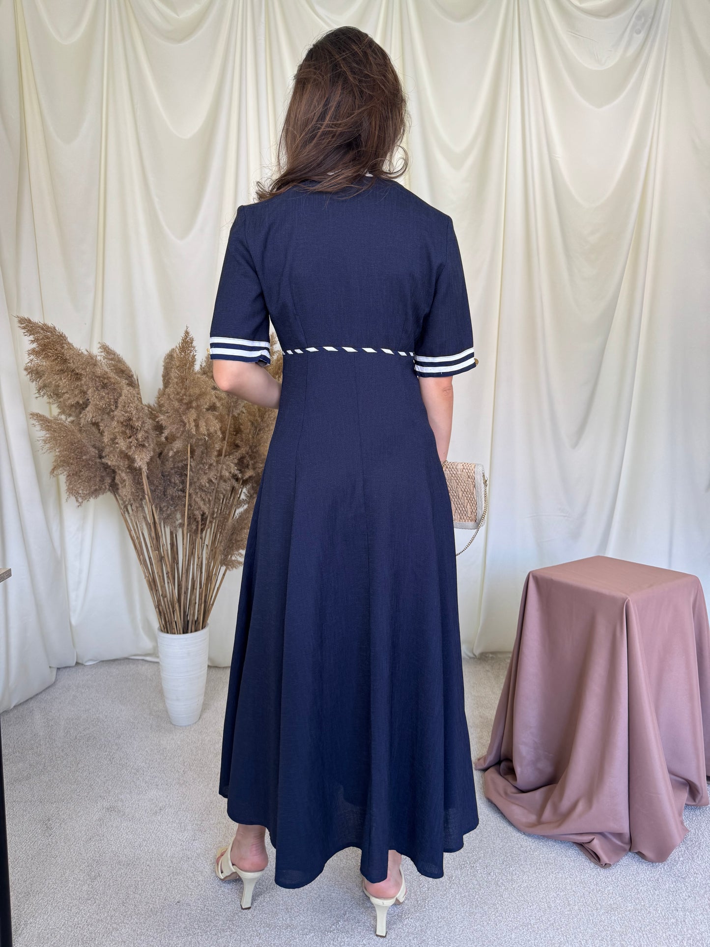 Rochie vintage cu nasturi metalici aurii, în stil marinăresc ( mărimea S/M)