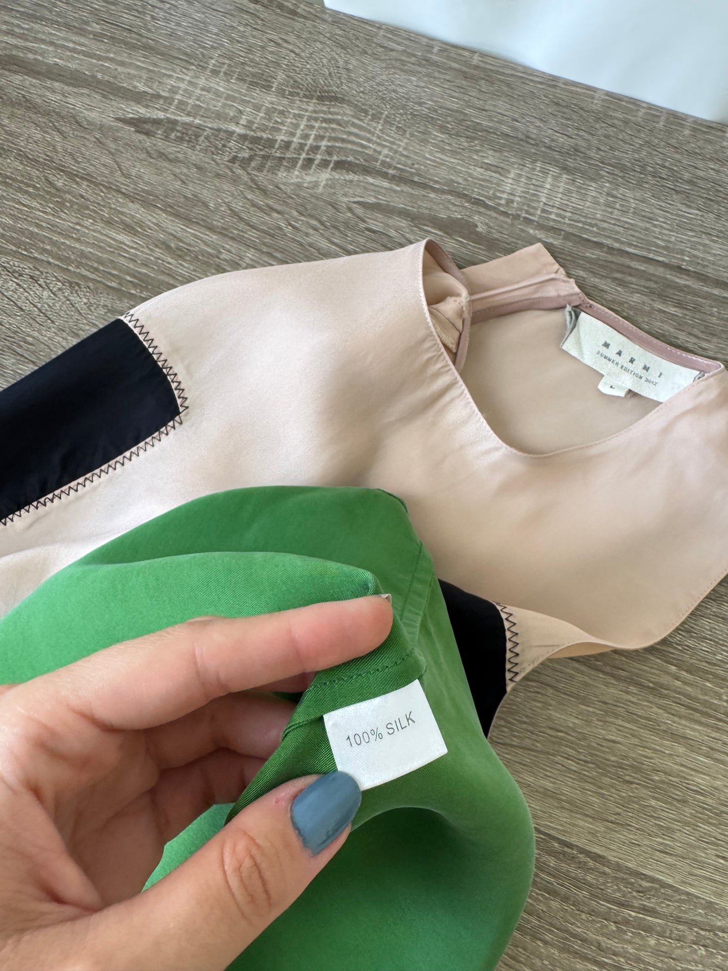 Rochie luxury MARNI din 100% mătase naturală, centura pentru ajustarea taliei ( mărimea S/M)