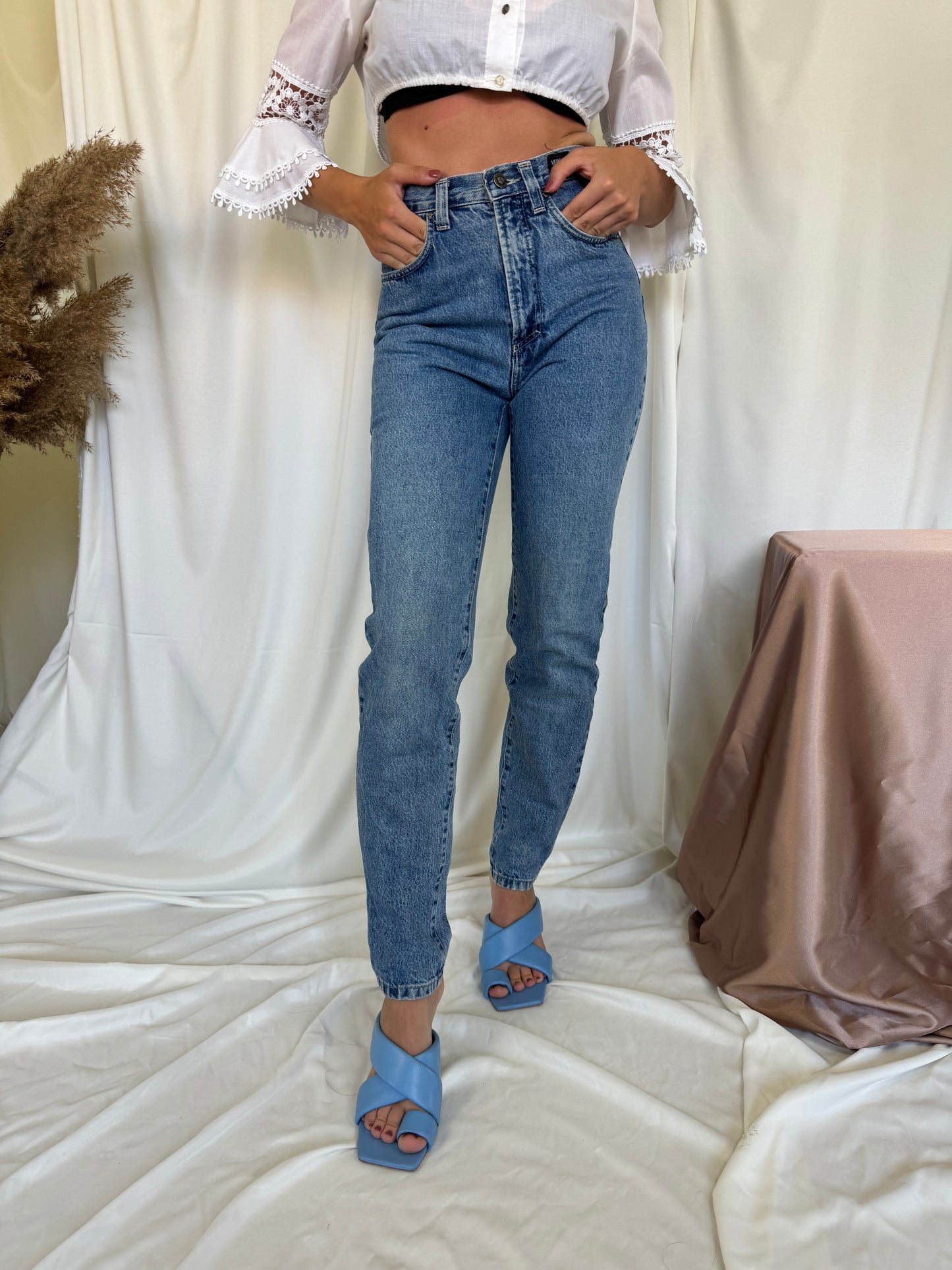 Blug vintage VERSACE talie inalta (XS-S)