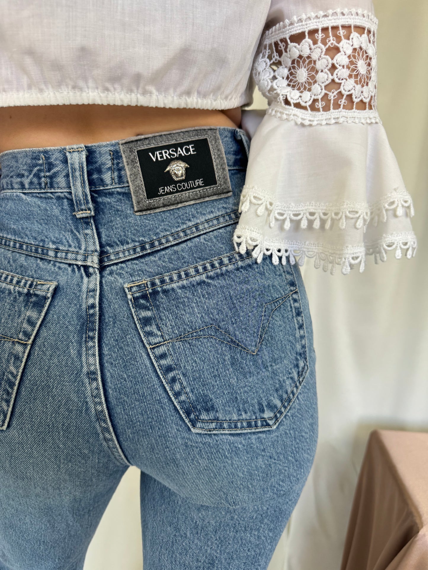 Blug vintage VERSACE talie inalta (XS-S)