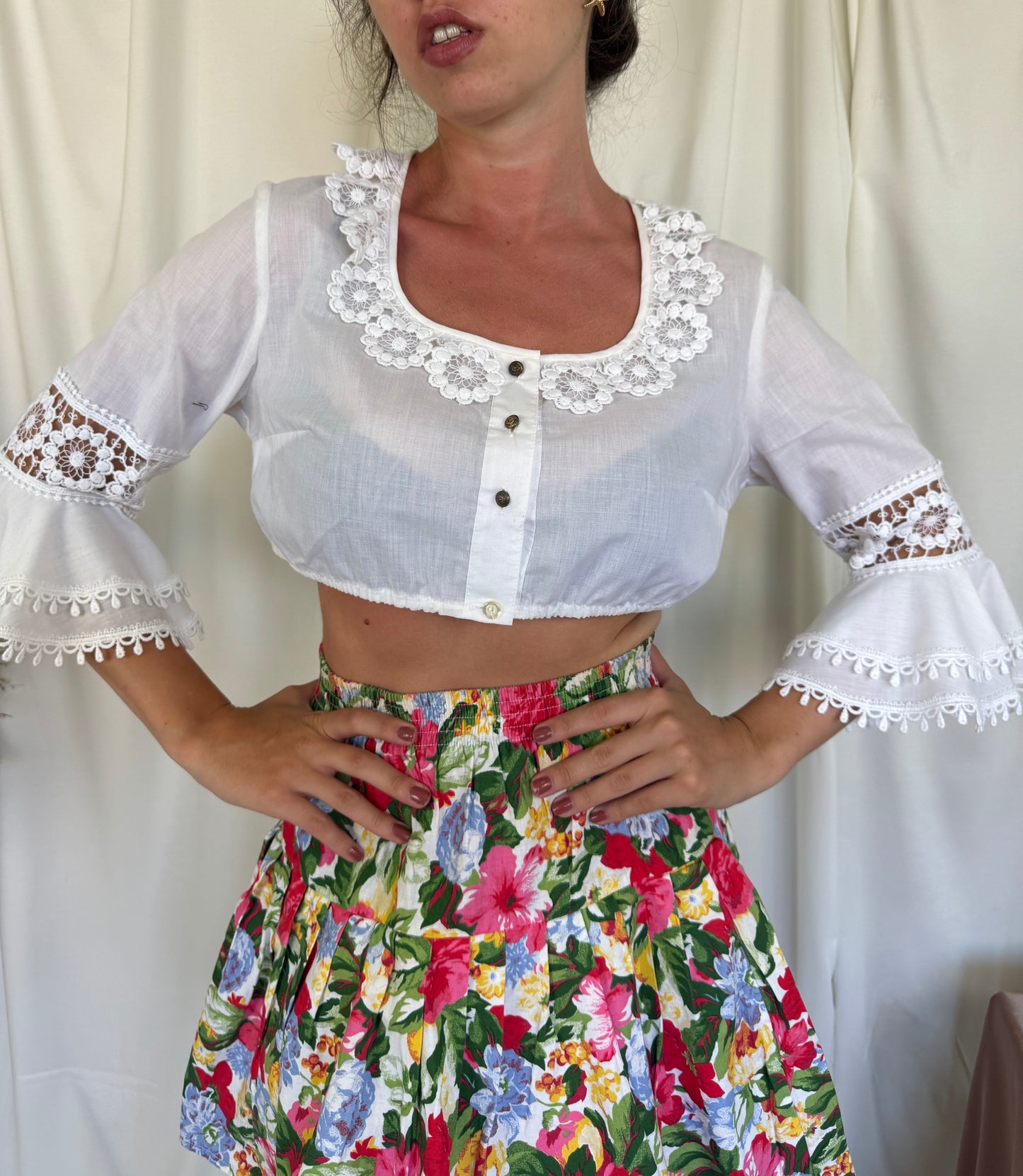 Camasa vintage cu broderie (M)