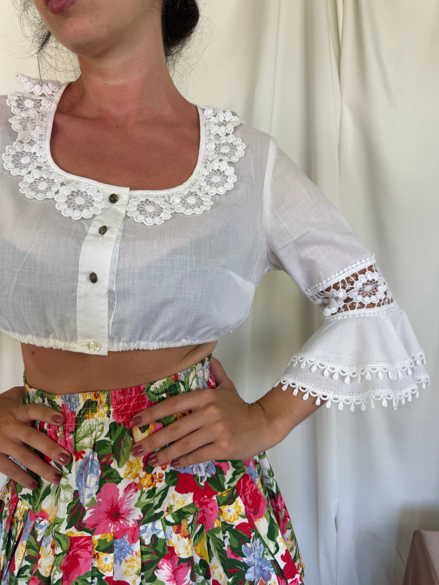 Camasa vintage cu broderie (M)