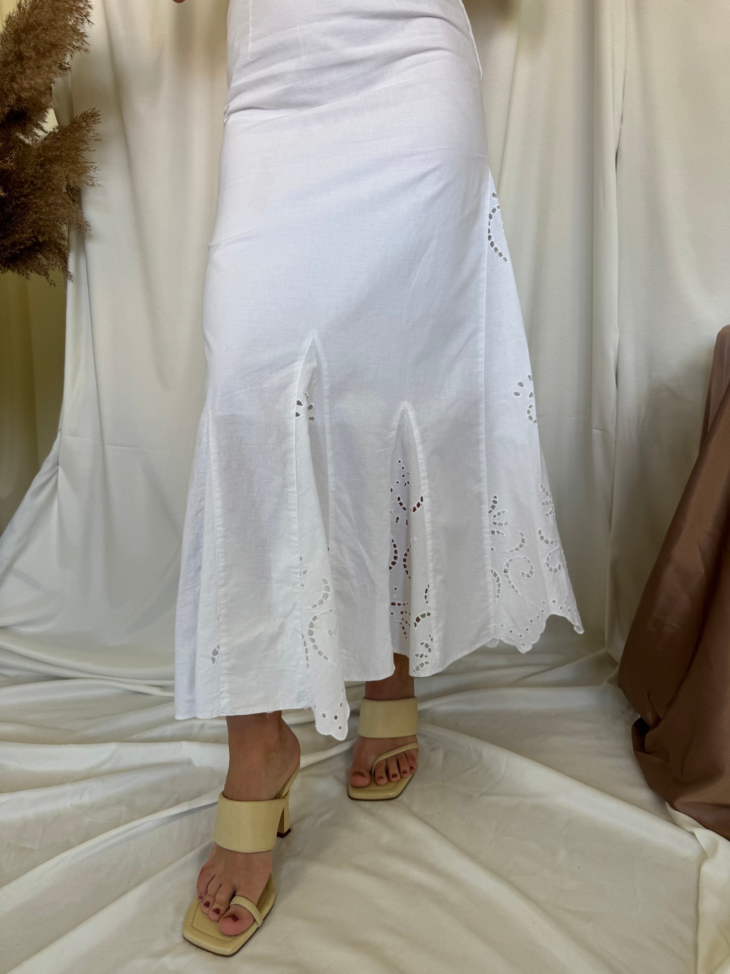 Fusta vintage din bumbac cu broderie ( S-M )