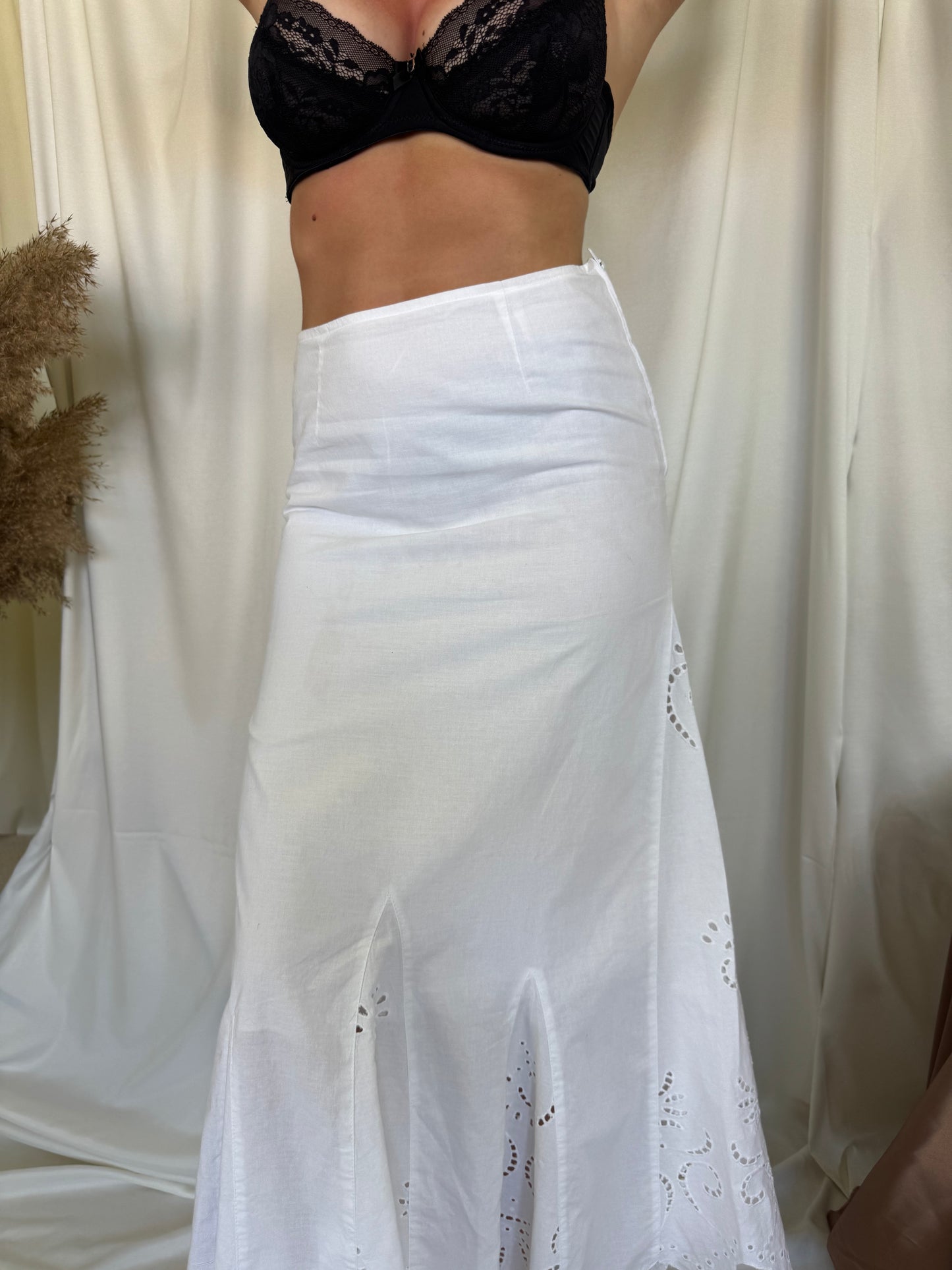 Fusta vintage din bumbac cu broderie ( S-M )