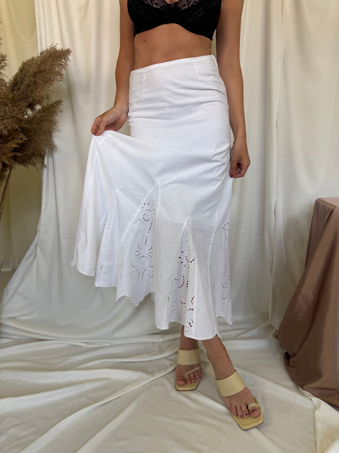 Fusta vintage din bumbac cu broderie ( S-M )