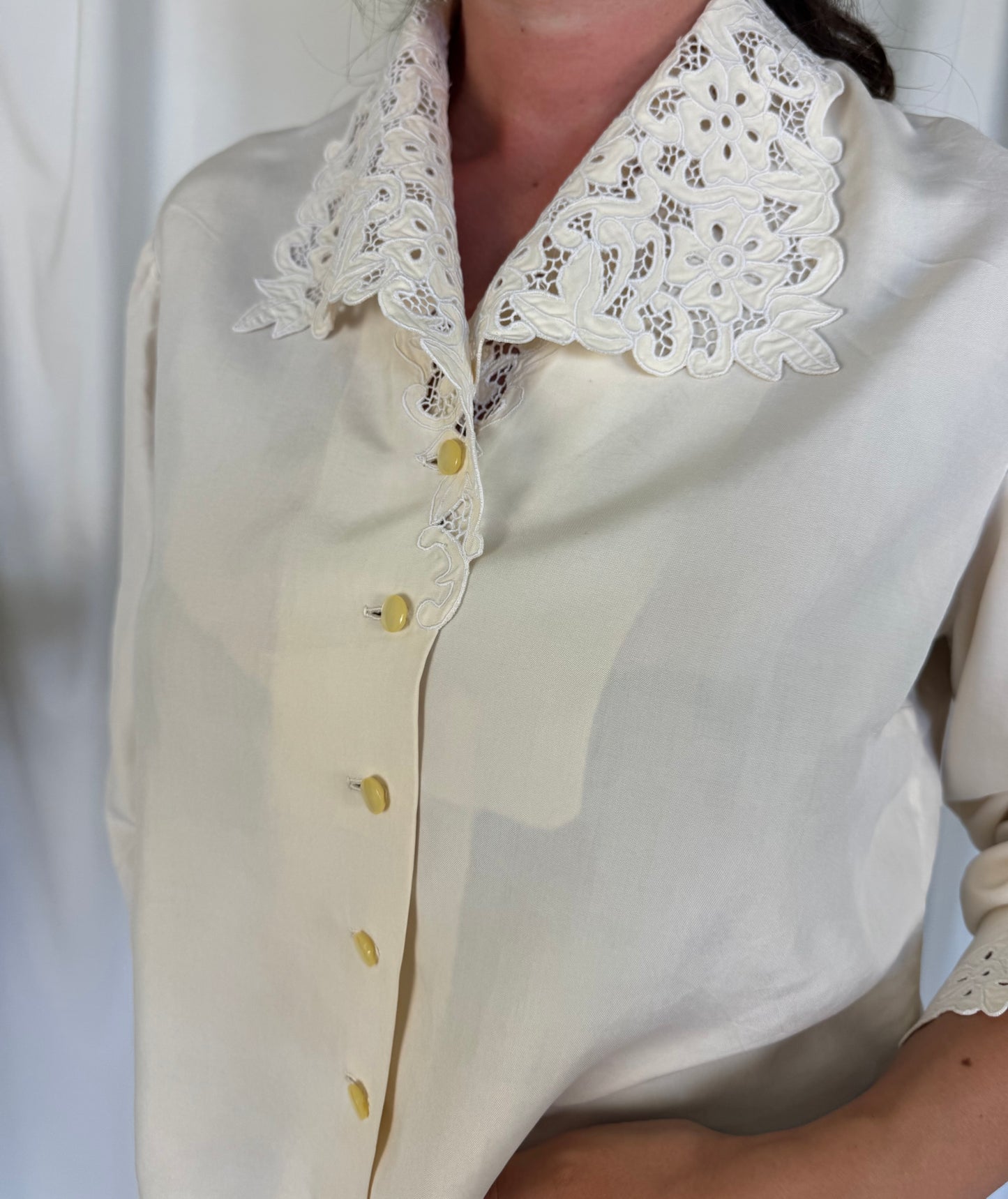 Camasa vintage cu broderie ( M)