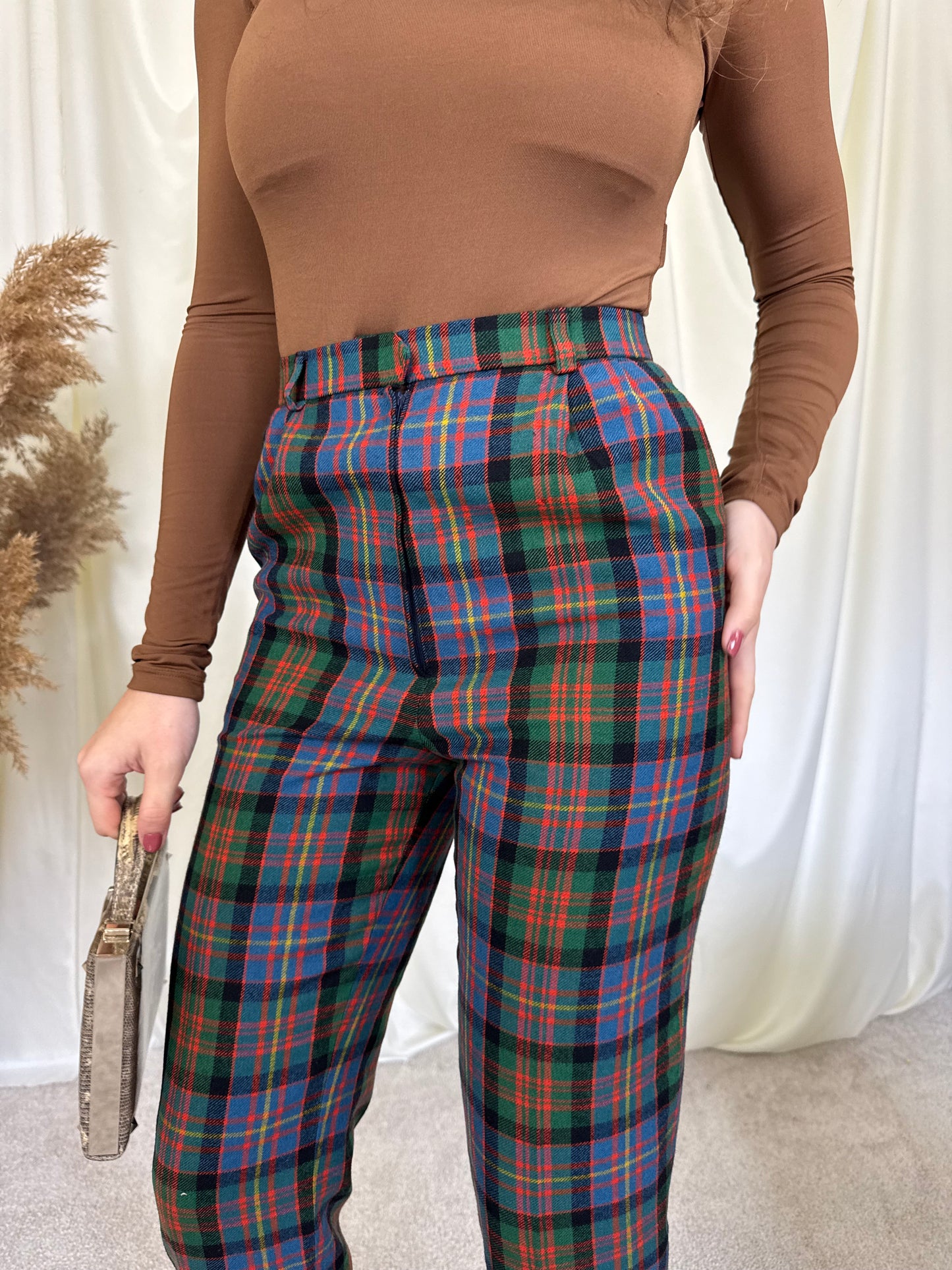 Pantalon vintage cu talie înaltă din lana cu print, (mărimea XS)