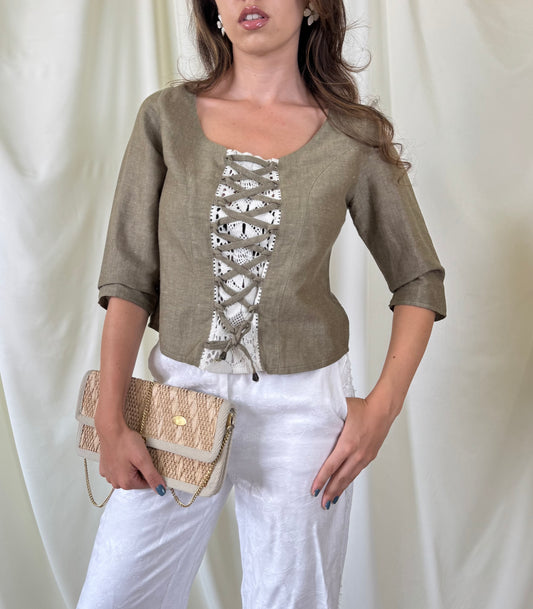 Cămașa cu închidere tip corset din 100% in ( mărimea S)