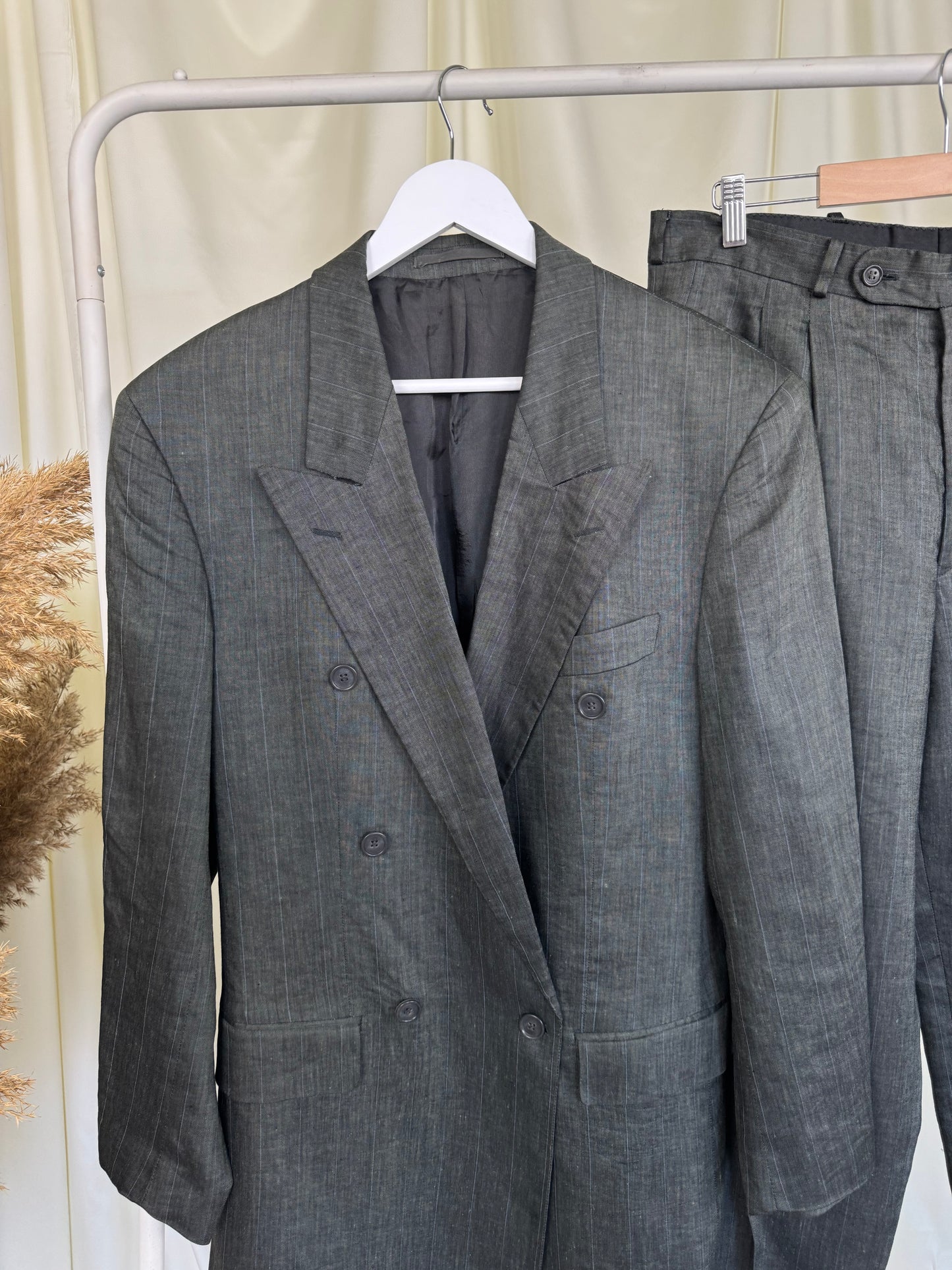 Costum HUGO BOSS din 100% in, verde închis cu dungi fine, pantalon cu talie înaltă (Mărimea L)