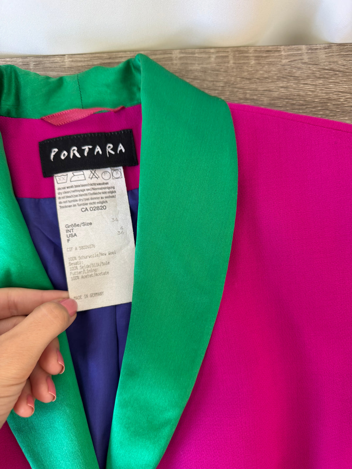 Sacou vintage premium din lana cu rever satinat din matase naturala, talie super cambrata ( mărimea XS - xs/s)