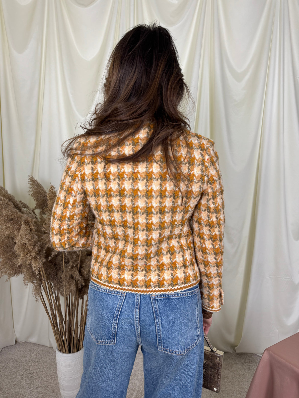 Sacou vintage tip jachetă din tWeed superb de lana, nasturi bijuterie ( mărimea xs)