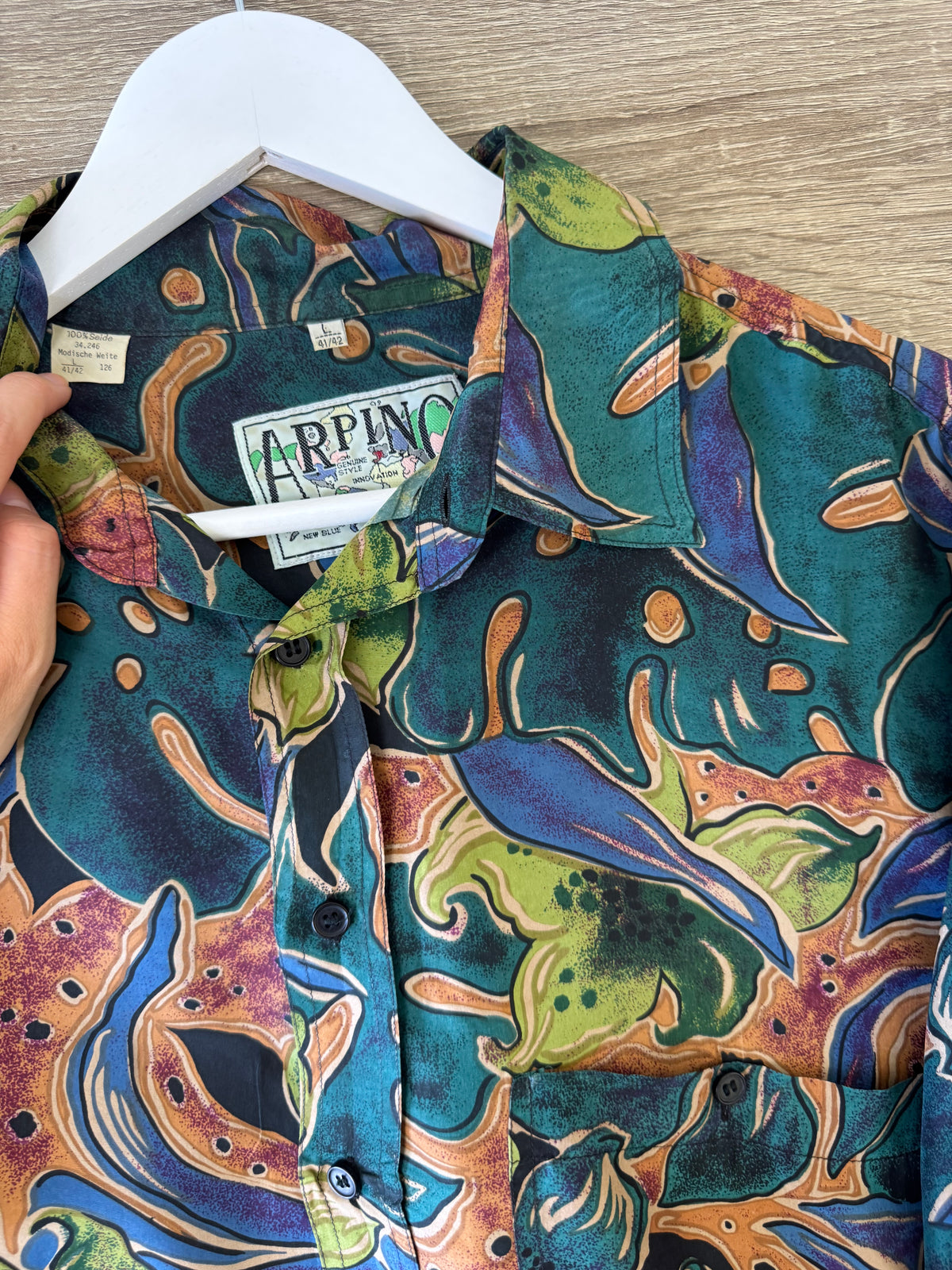 Cămașă bărbateasca din 100% mătase naturală cu print ( mărimea L/XL) mâneci lungi