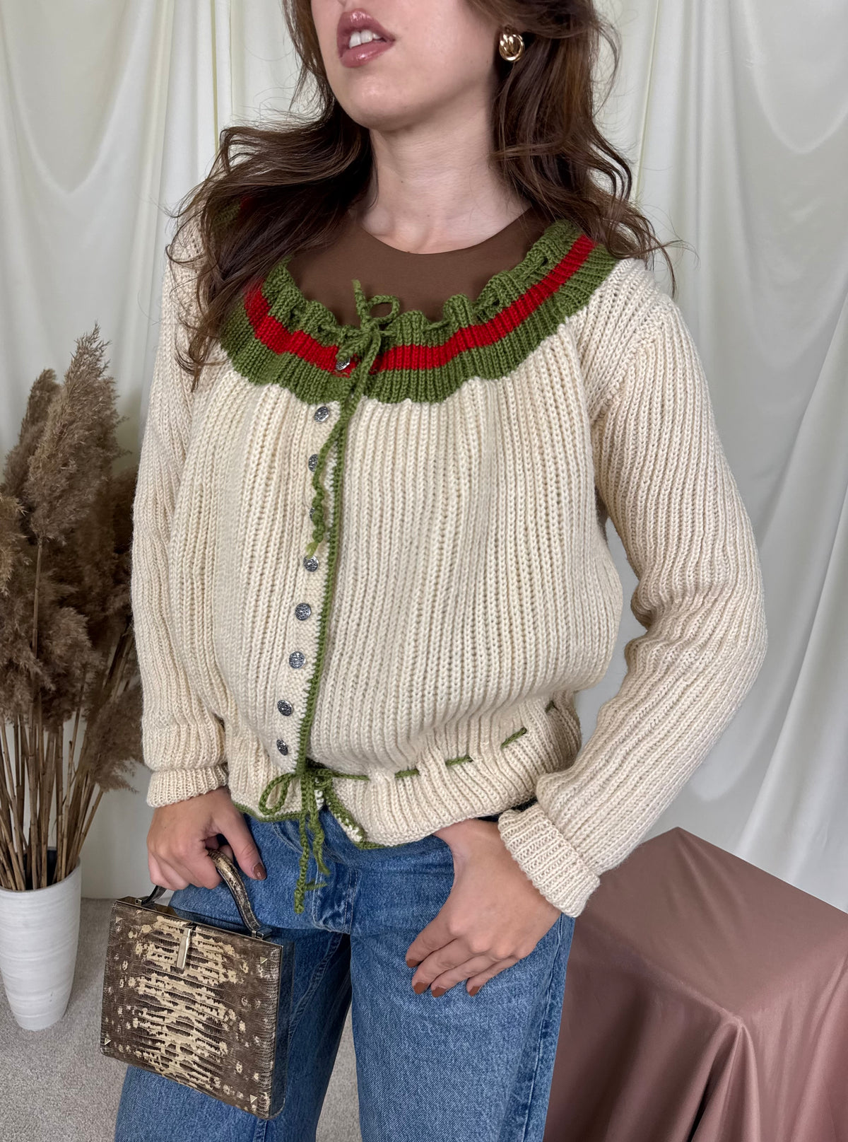 Cardigan vintage crem din 100% lână cu talie ajustabilă ( mărimea M/L - L)