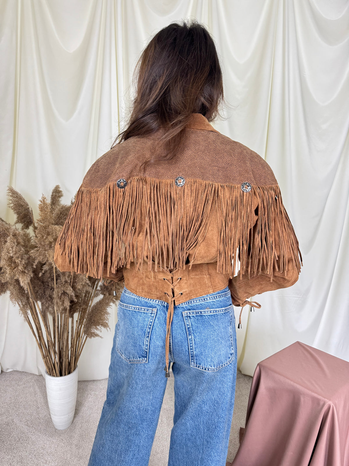 Jacheta vintage din 100% piele naturală cu franjuri ( mărimea S)