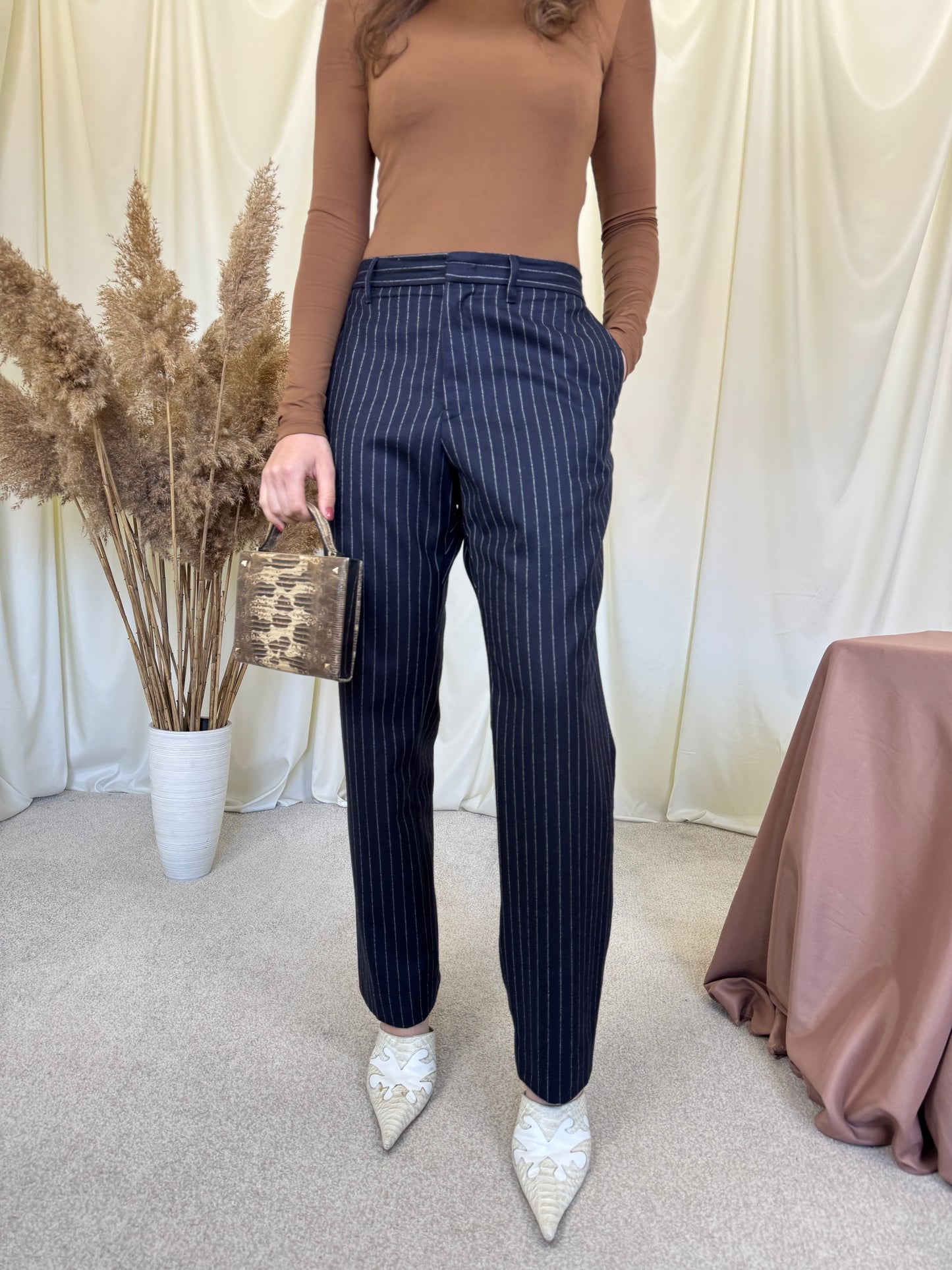 Pantalon luxury JIL SANDER din 100% lână 
(Mărimea 42/ L-XL)