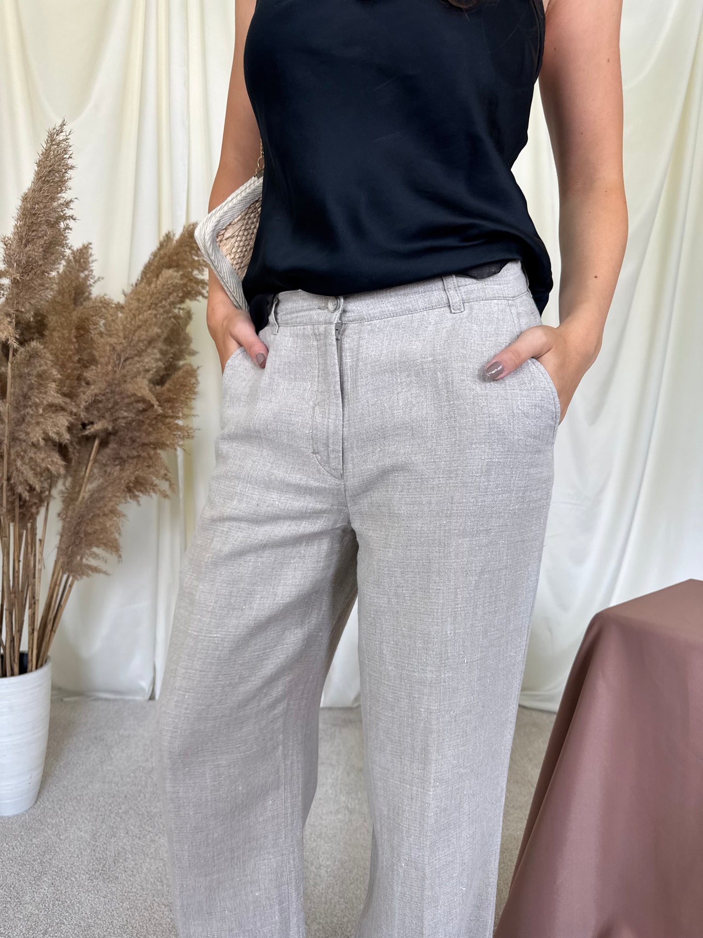 Pantalon din 100% in, talie medie 
(Mărimea 38/M)-76 talie