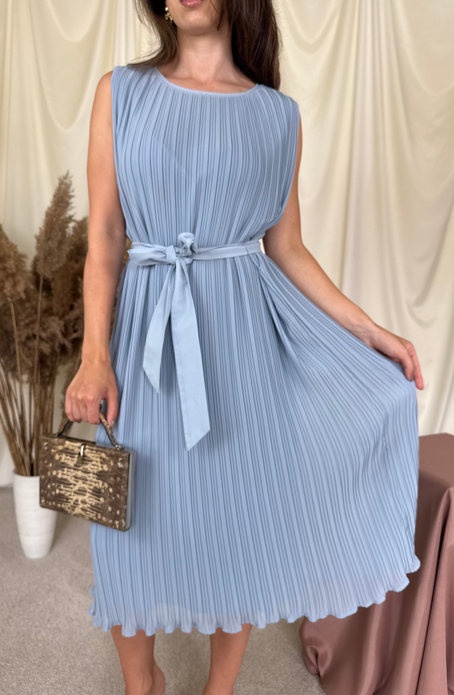 Rochie Christian Berg plisată in croi fluid, de vară + cordon pentru marcarea taliei ( mărimea M-L)