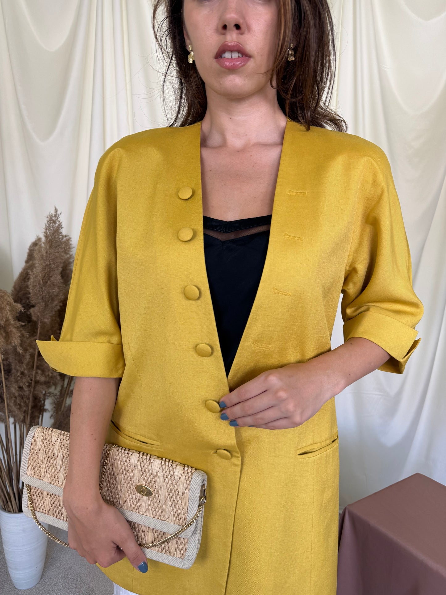 Sacou vintage superb in condiție excelentă, design cu nasturi ( mărimea M/L)