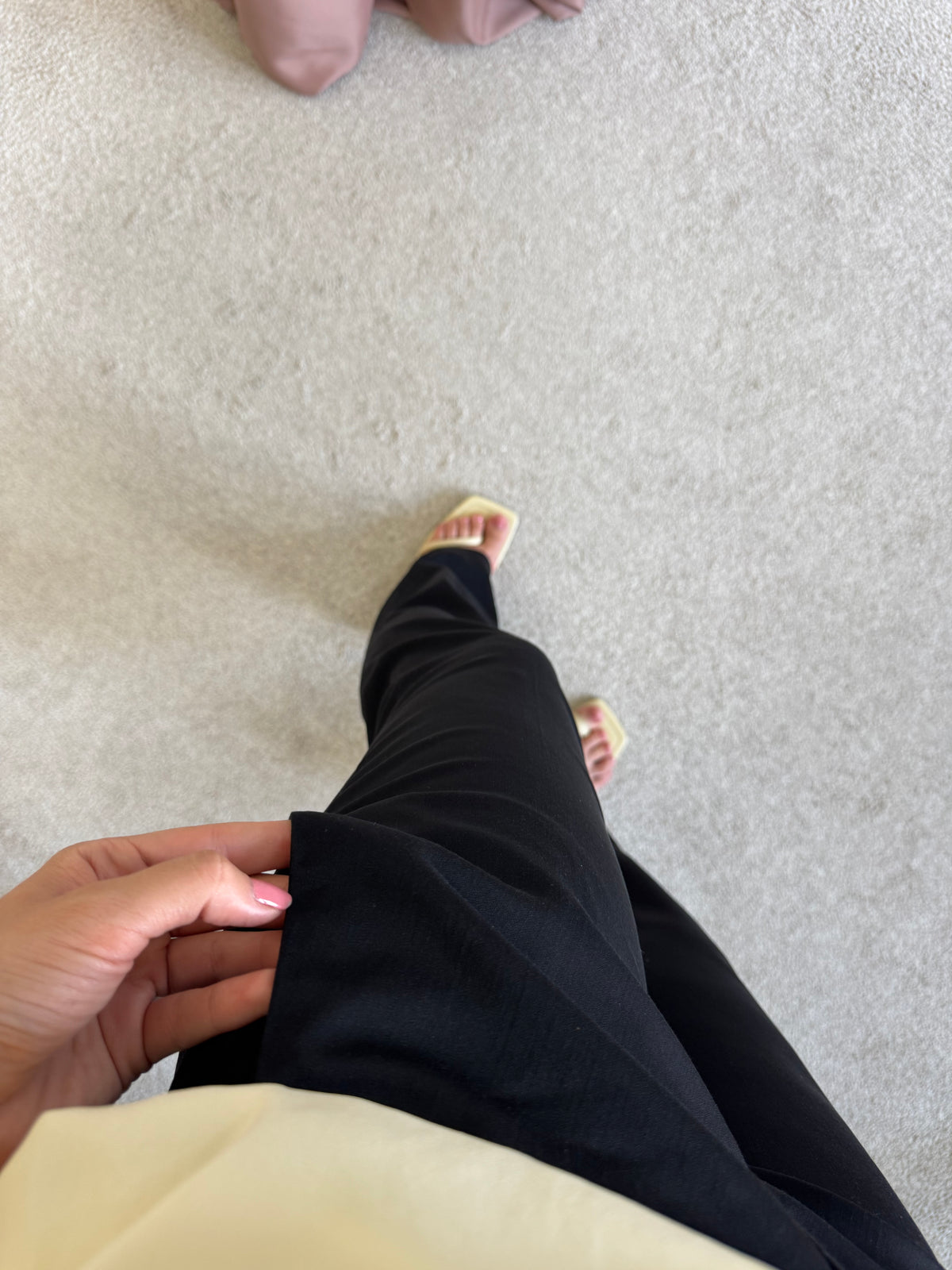 Pantalon elegant HUGO BOSS  cu talie medie din lana și bumbac ( mărimea S)