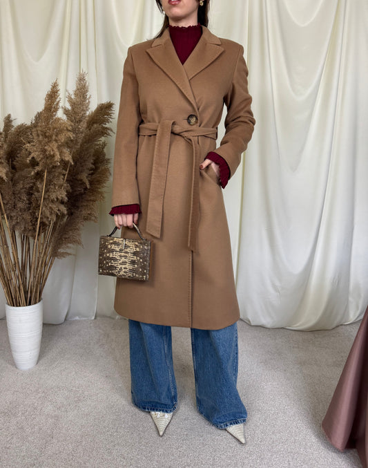 Palton Cinzia Rocca model actual,mărimea S/36, stofă superbă din 100% lână virgină.