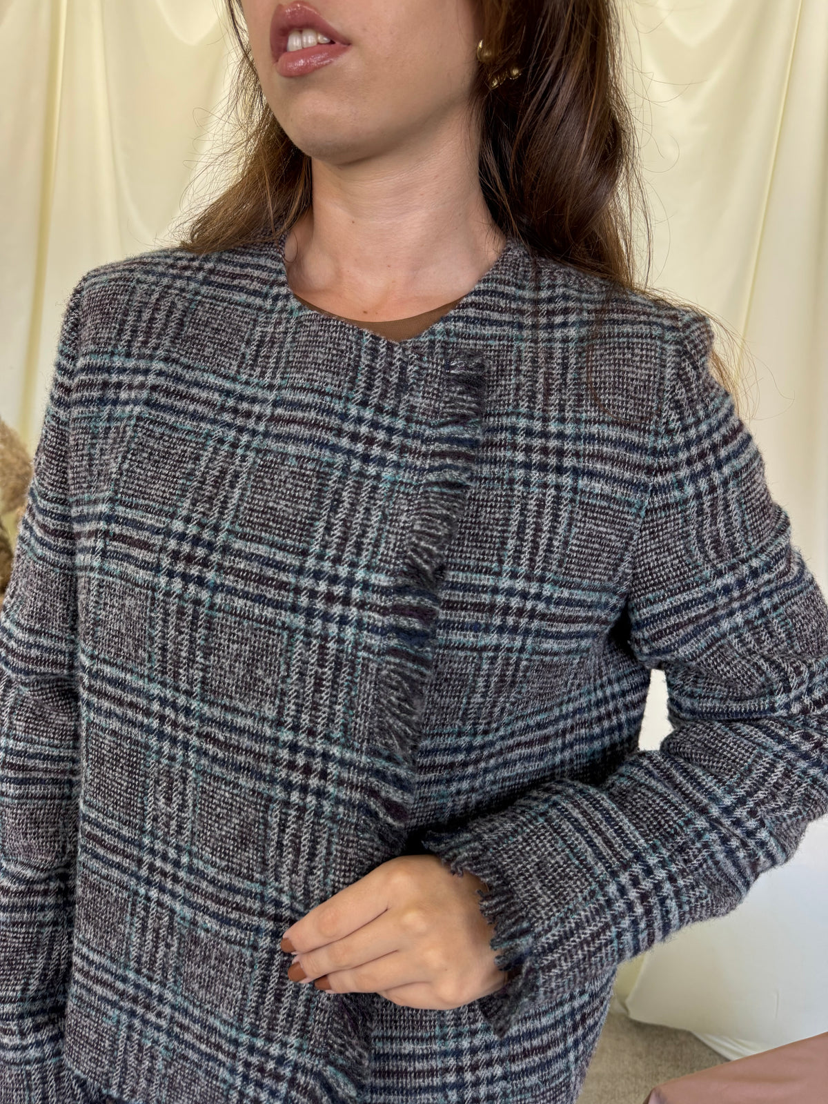 Jacheta Max mara din stofă moale 70% lână, închidere cu capse ( mărimea M/L)