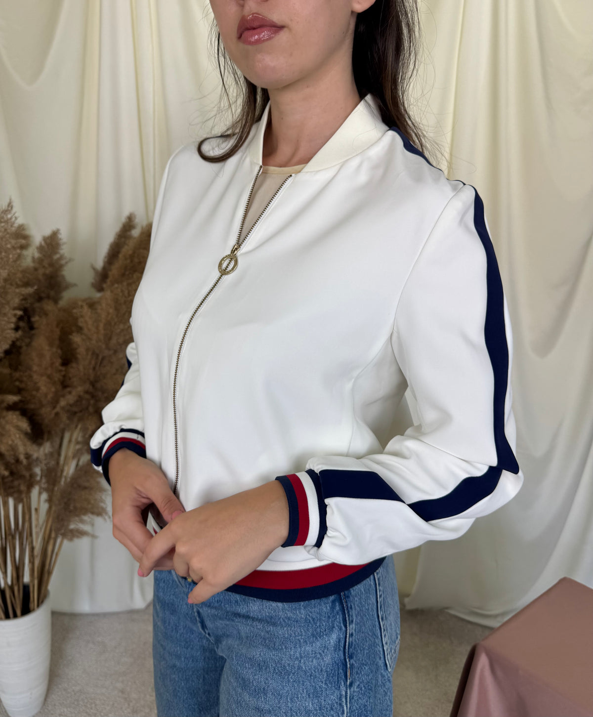 Jacheta Tommy Hilfiger tip bomber ( mărimea xs/s)