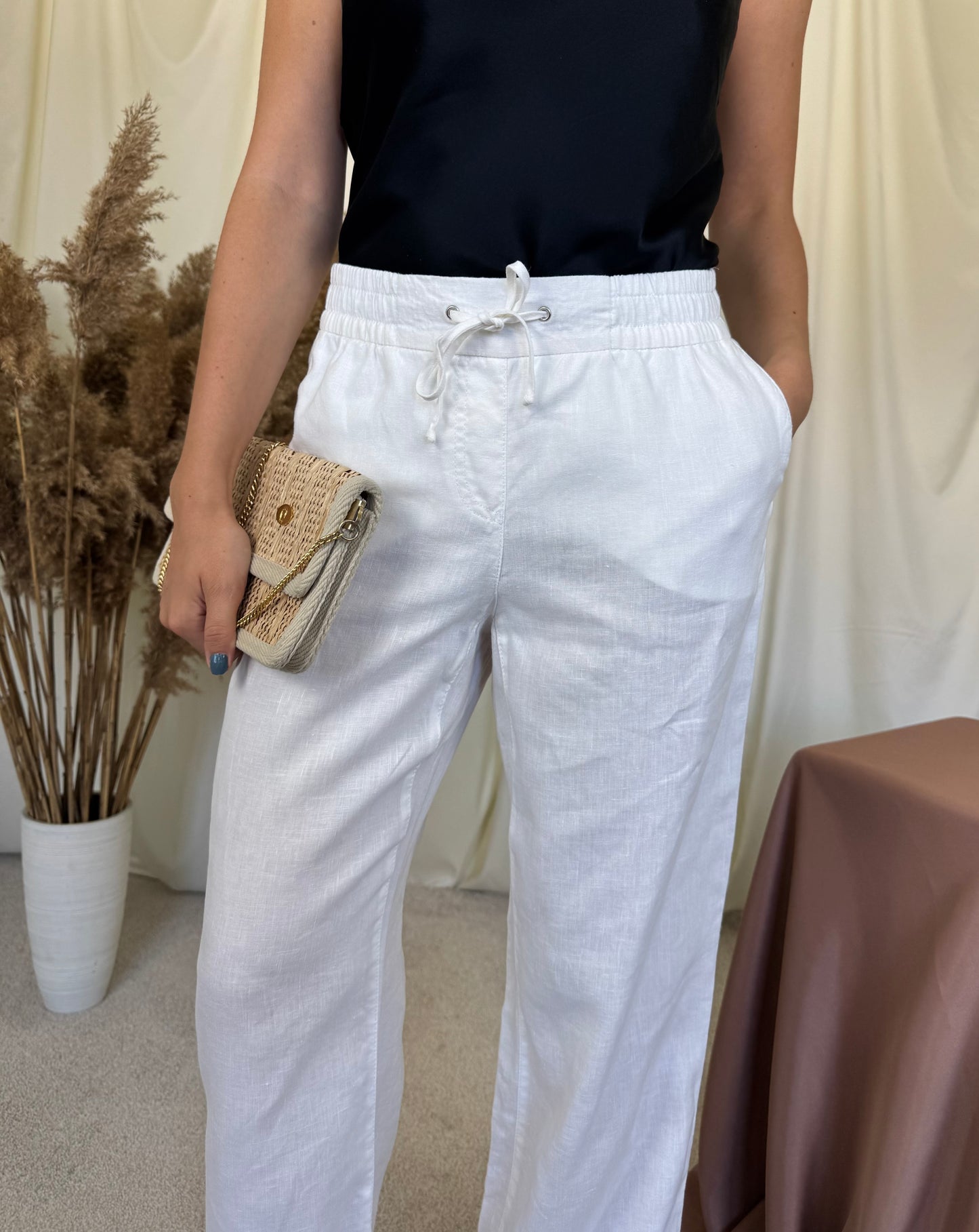 Pantalon de vară din 100% in cu talie elastică ( mărimea M)