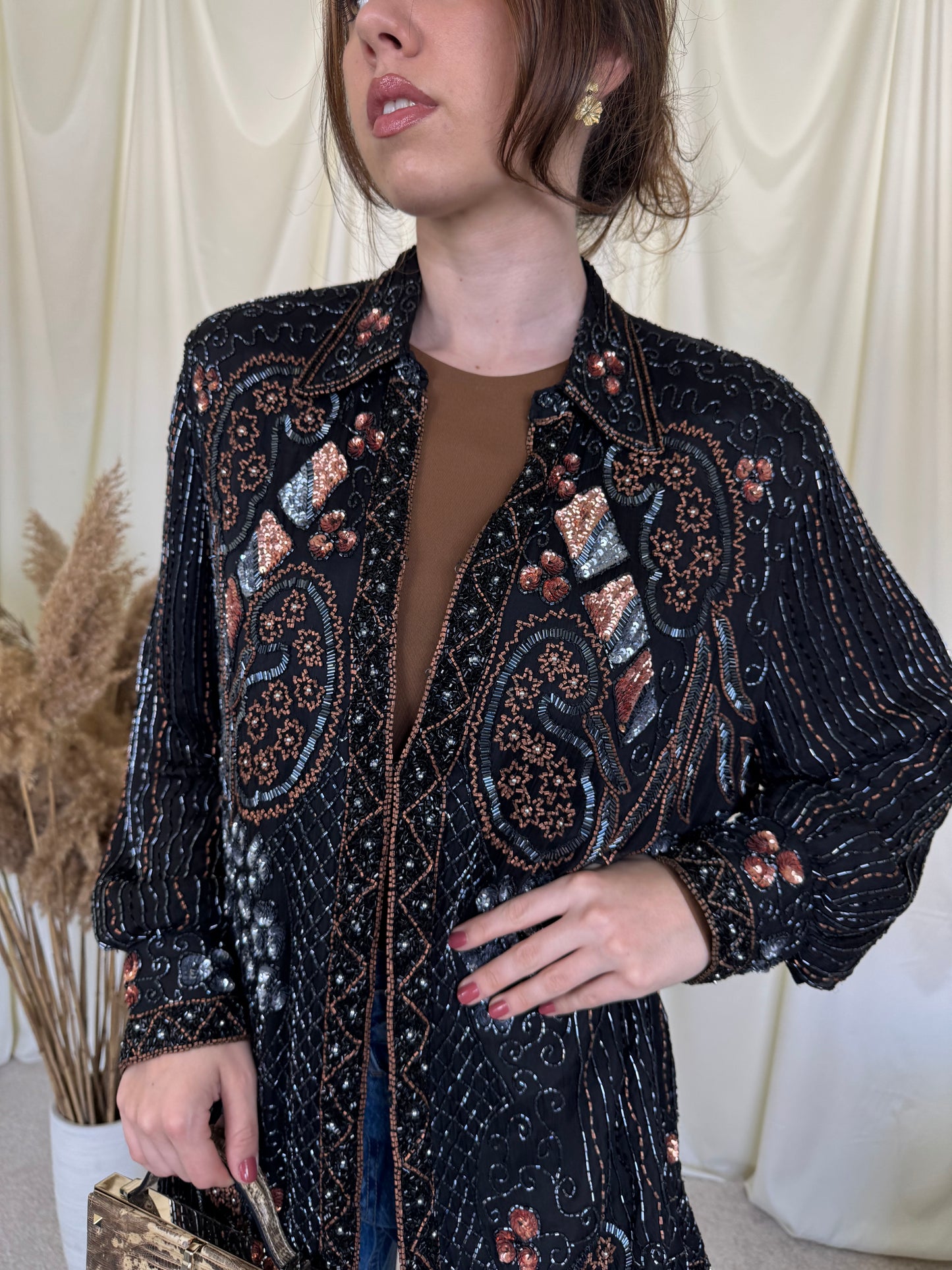 (Back in stock!) Piesă vintage din mătase naturala 
(Mărimea L/XL)