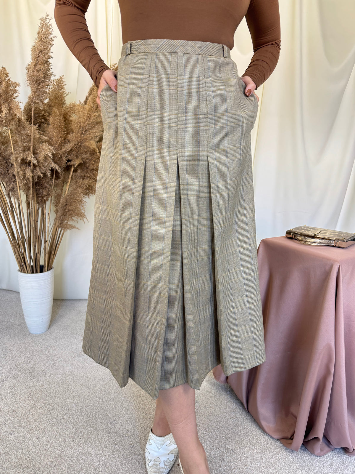 Fusta vintage superbă din stofă premium 100% lână cu print ( mărimea M/L)
