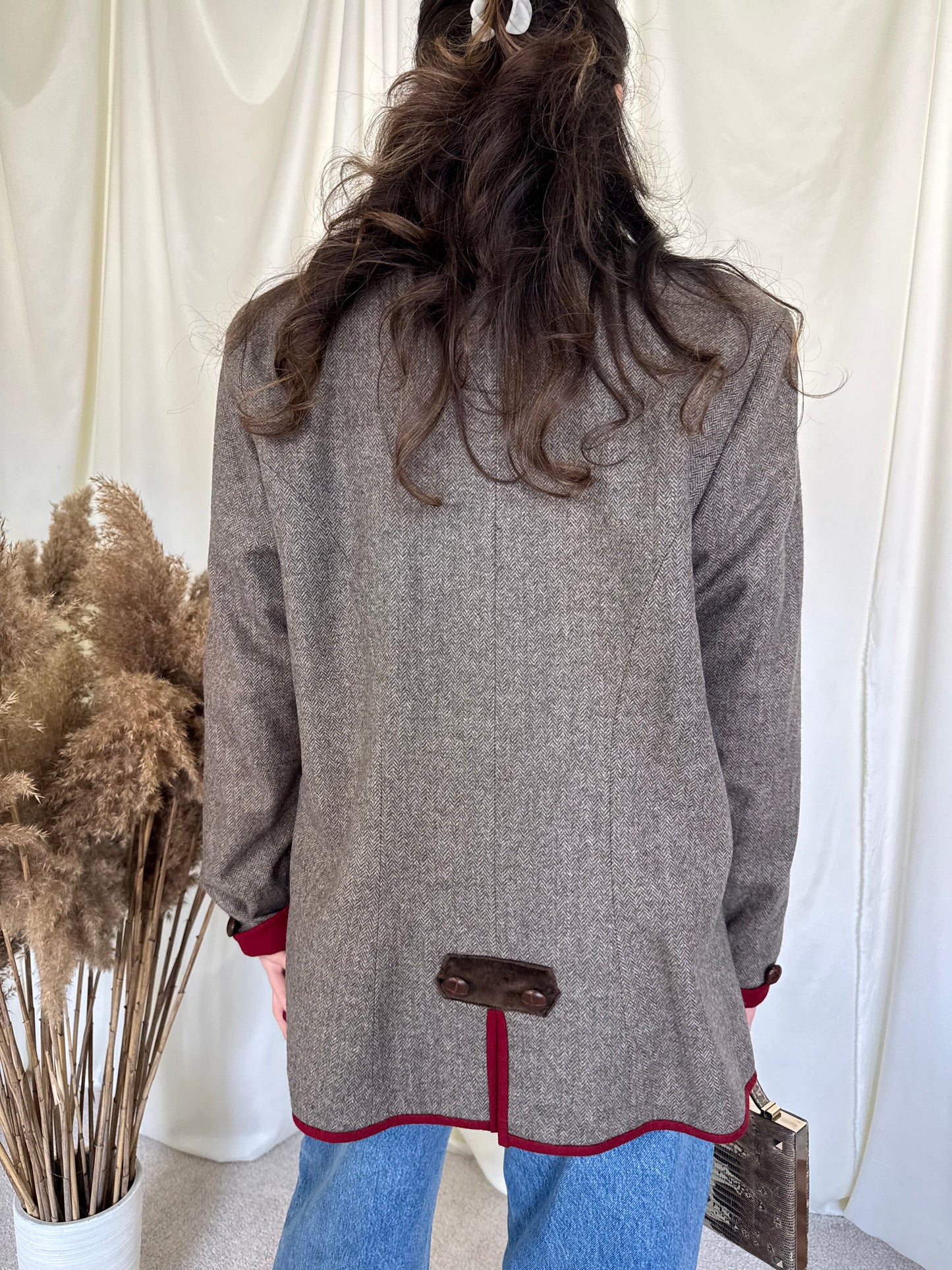 Jacheta vintage din stofă de lână fină tip cașmir( mărimea M)