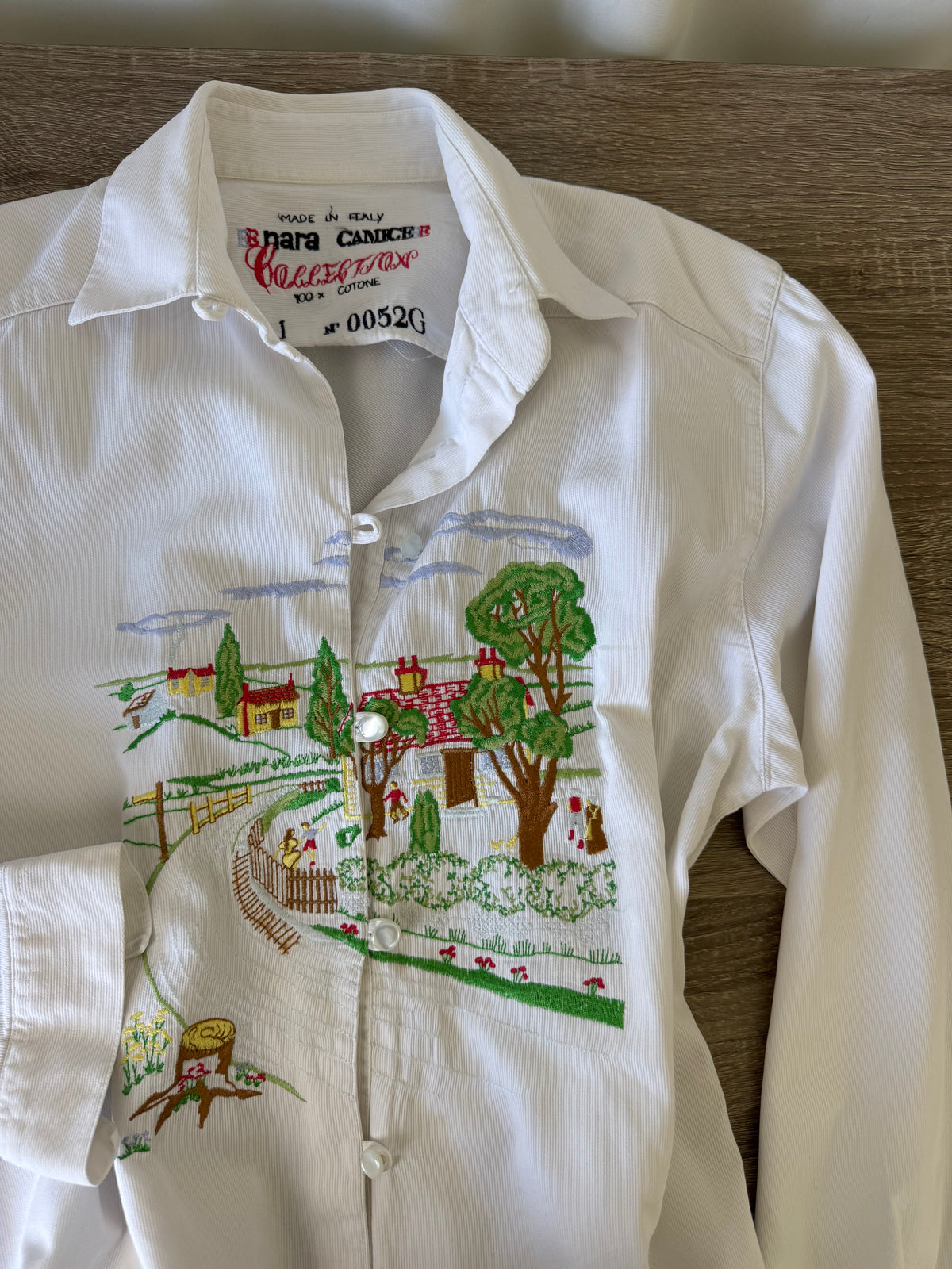 Cămașă din bumbac cu broderie peisaj, produse made in Italy ( mărimea M)