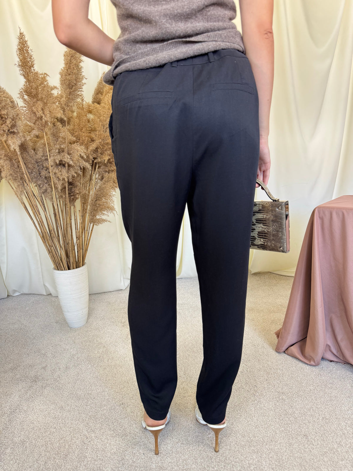 Pantalon Madeleine cu talie ajustabilă cu cordon, 100% lyocel ( mărimea M)